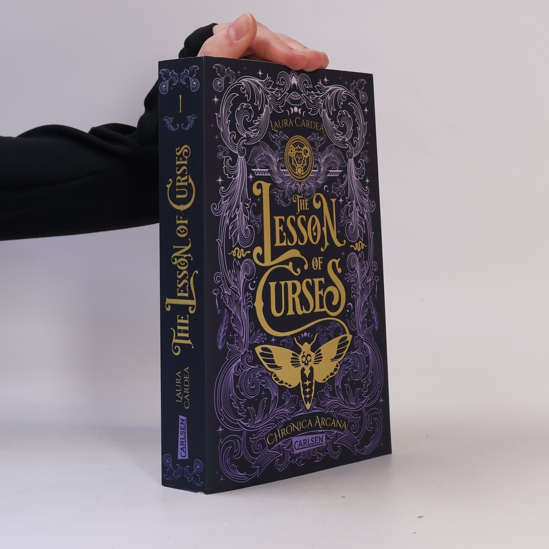 Laura Cardea The Lesson of Curses (Chronica Arcana 1)