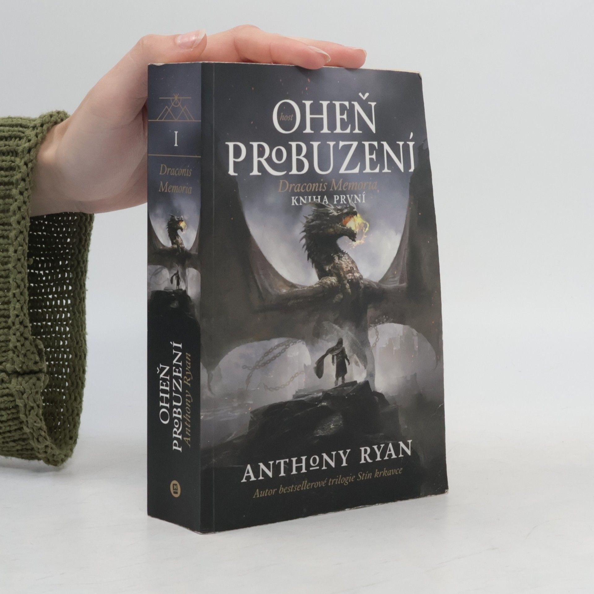 Anthony Ryan Oheň probuzení