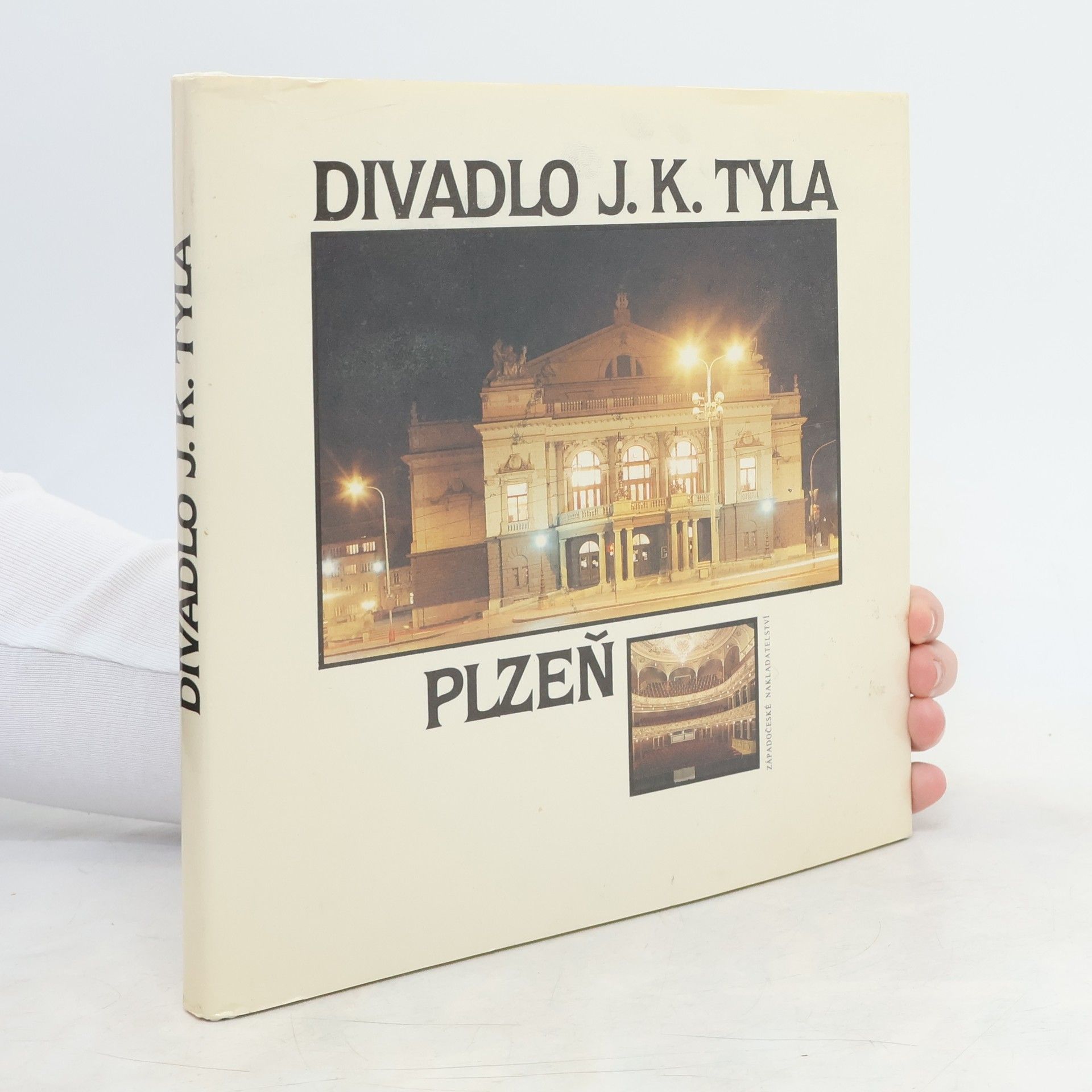 Kolektív autorov Divadlo J. K. Tyla