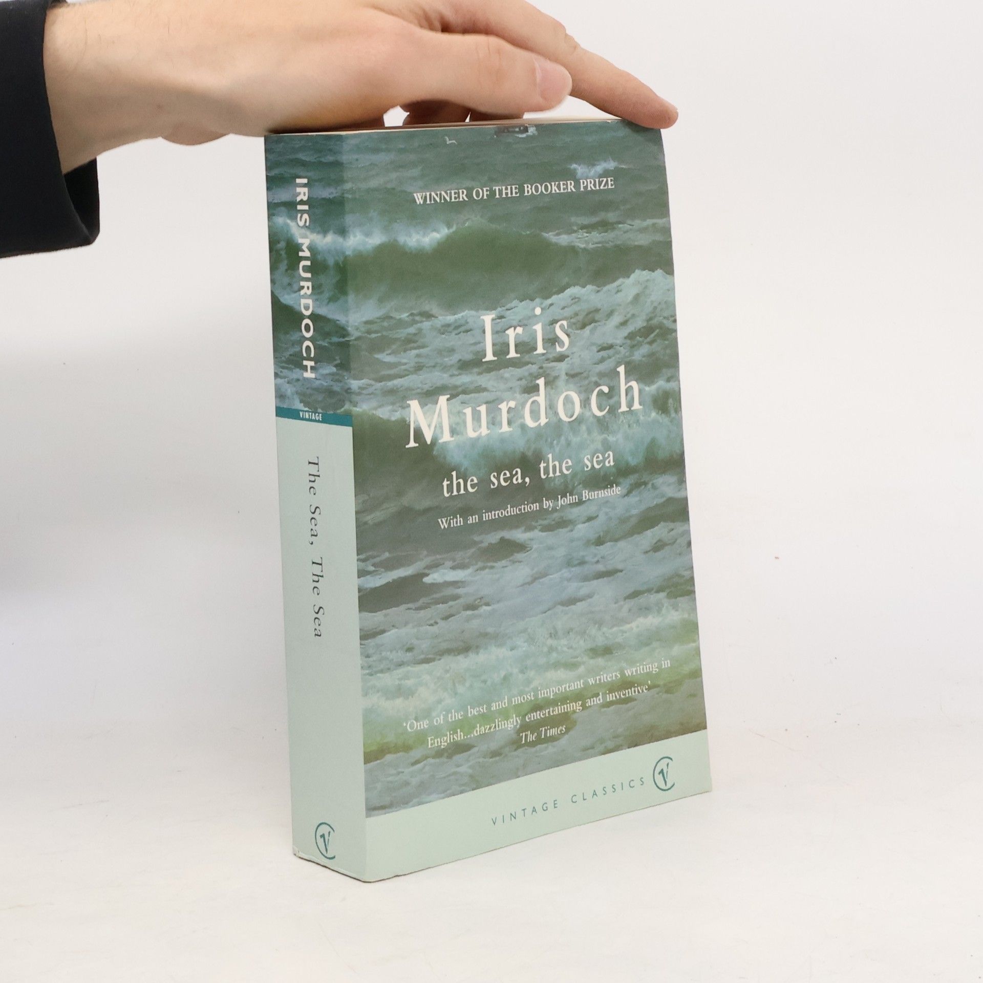 Iris Murdoch The sea, the sea