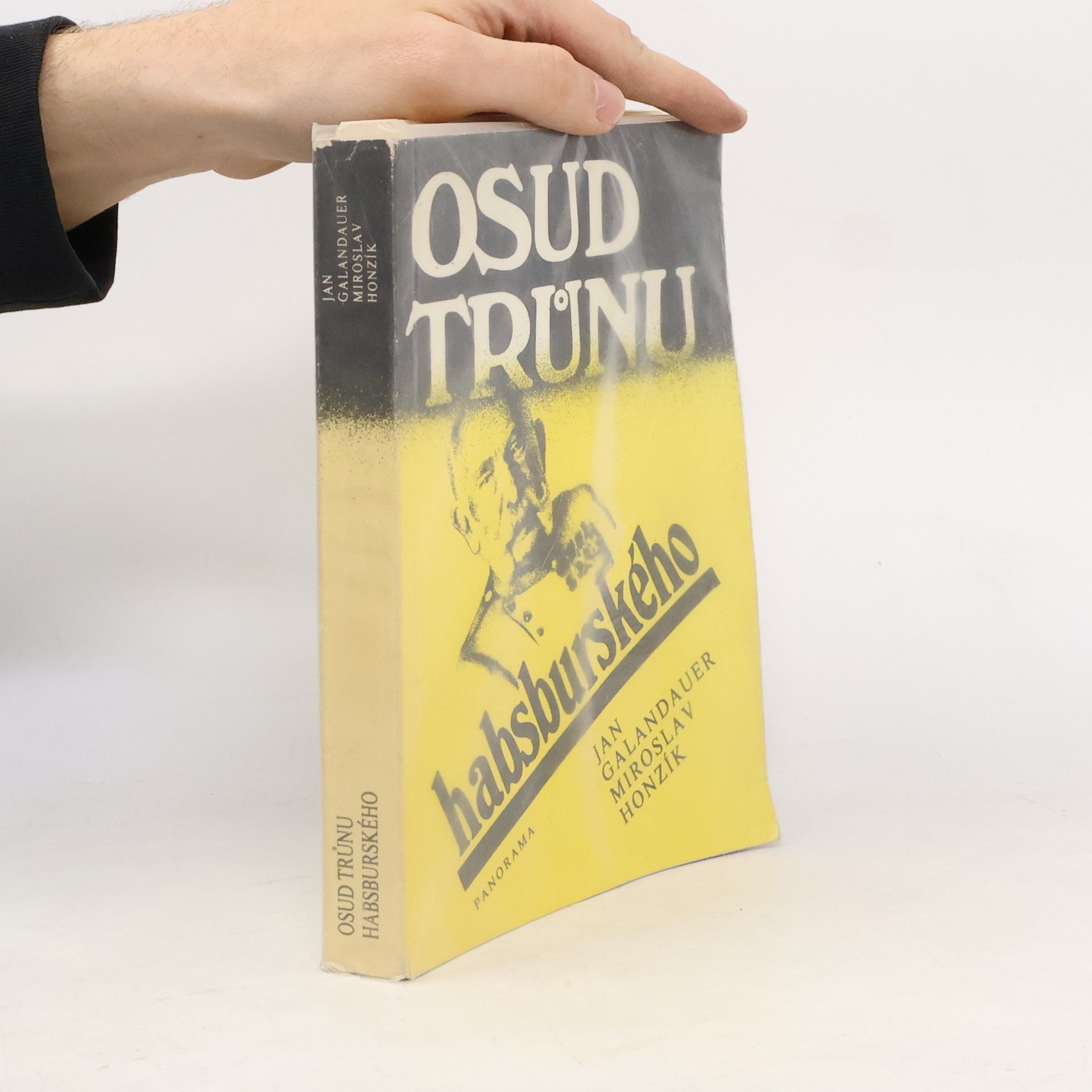 Osud trůnu habsburského