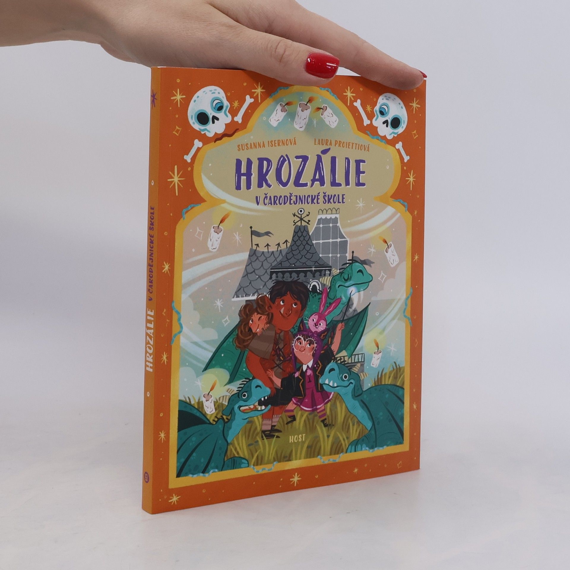 Laura Proietti Hrozálie v čarodějnické škole