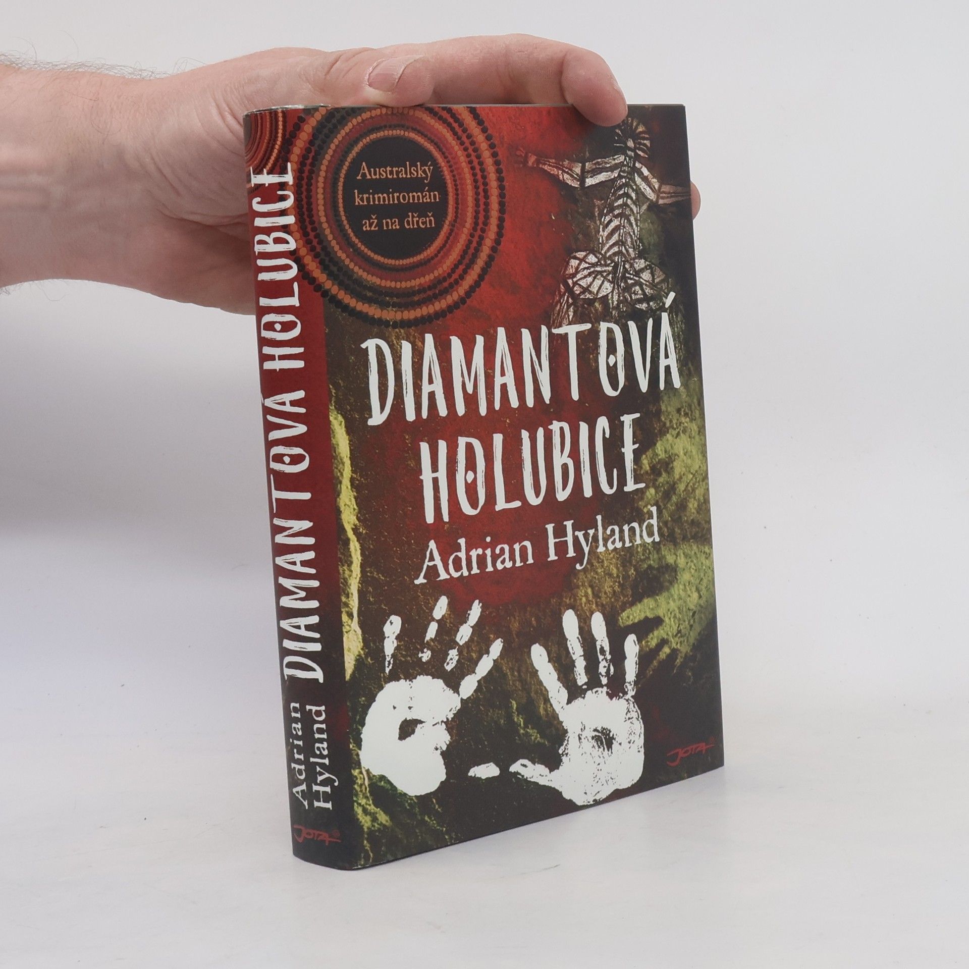 Adrian Hyland Diamantová holubice