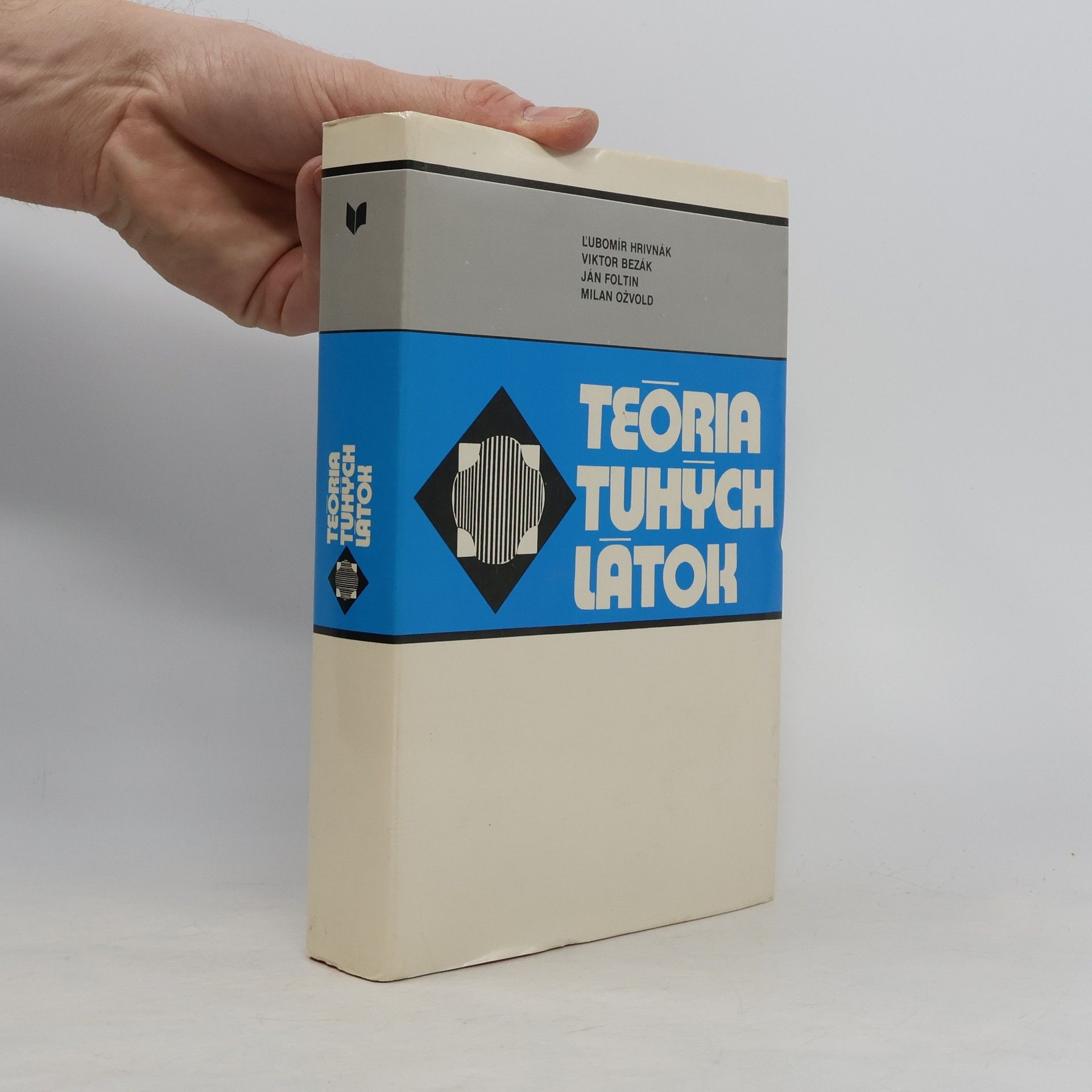 Autorenkollektiv Teória tuhých látok