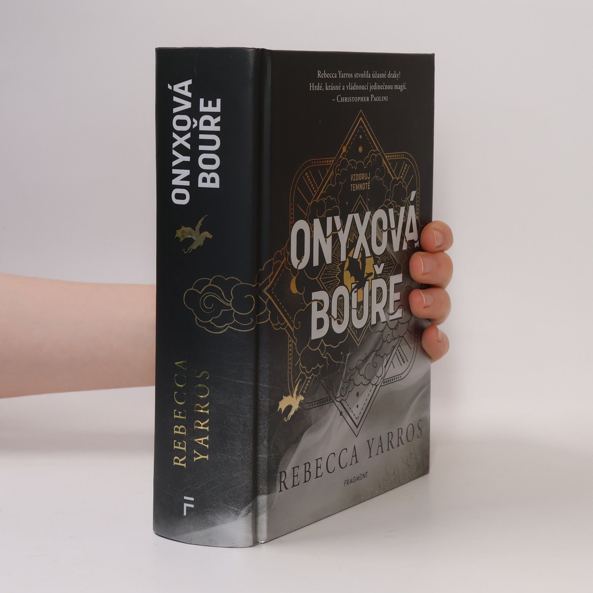 Rebecca Yarros Onyxová bouře