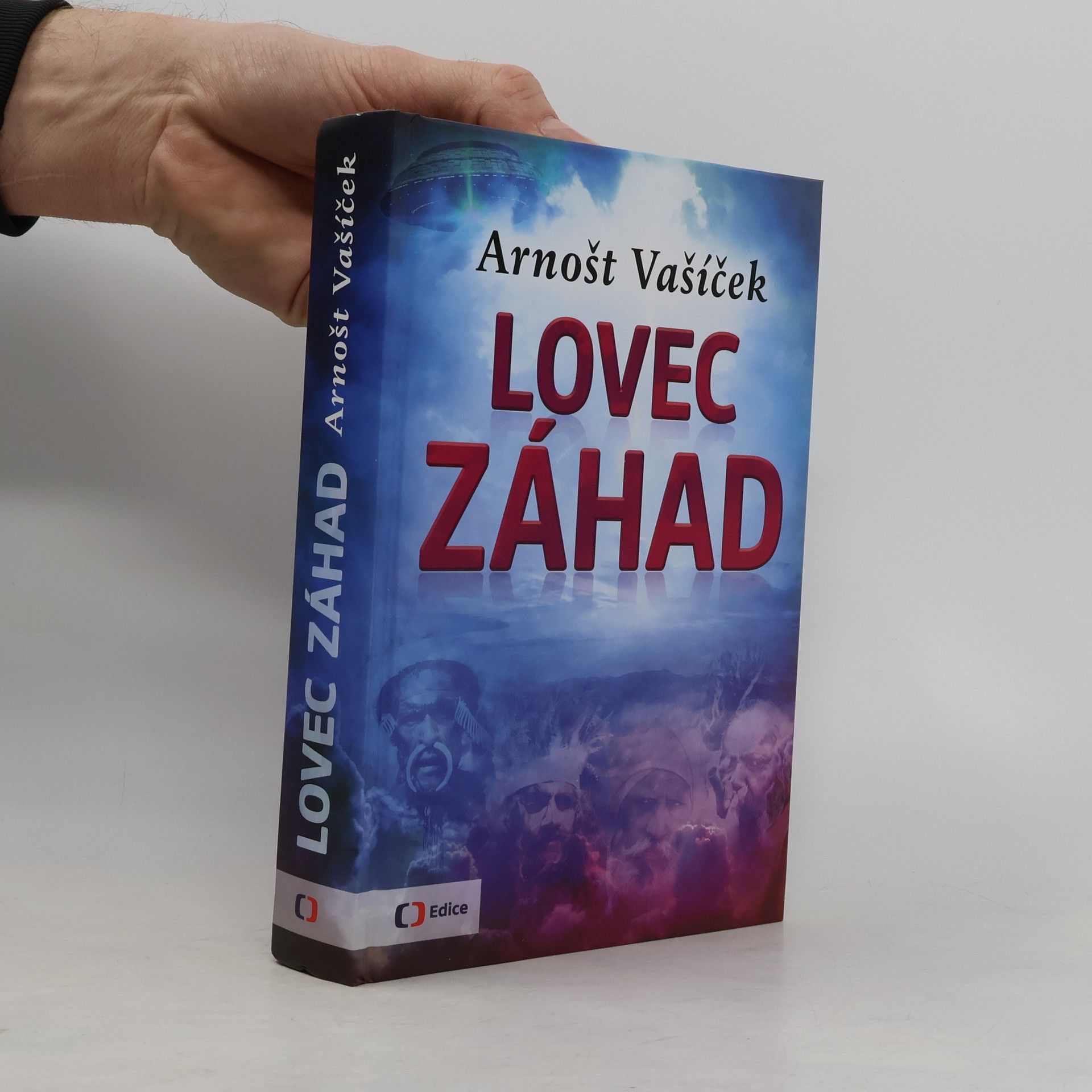 Arnošt Vašíček Lovec záhad