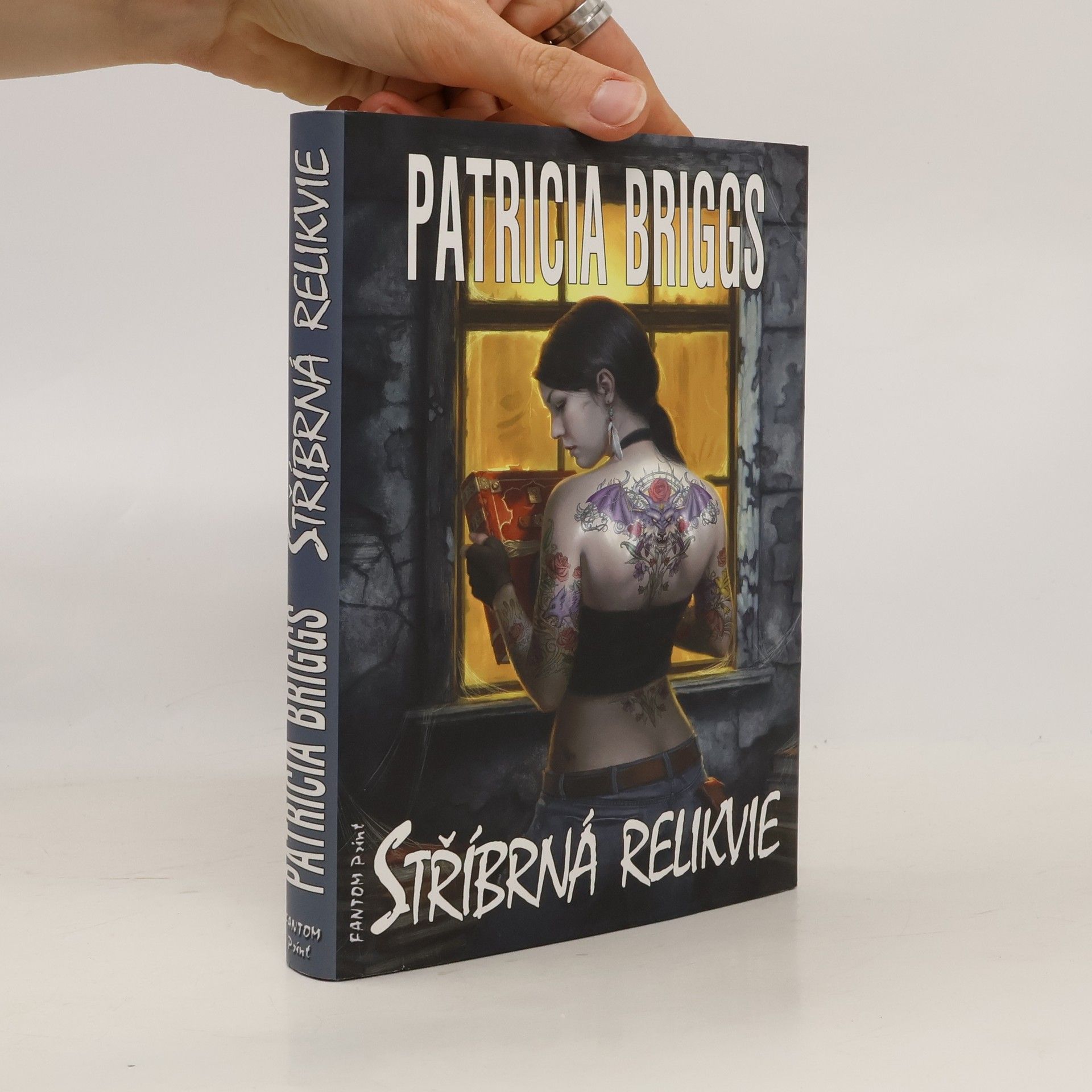 Patricia Briggs Stříbrná relikvie