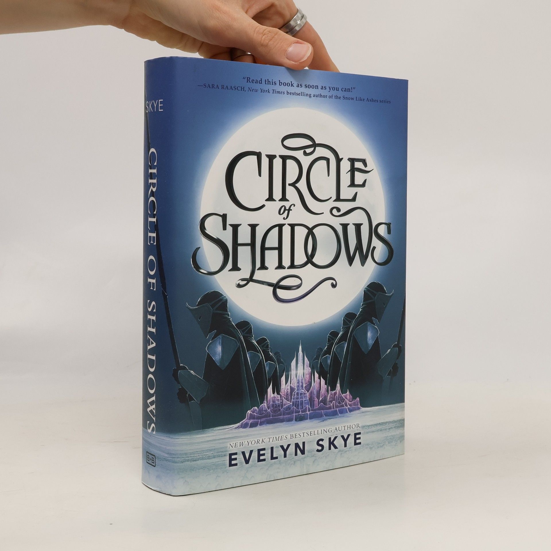Skye Evelyn Circle of Shadows