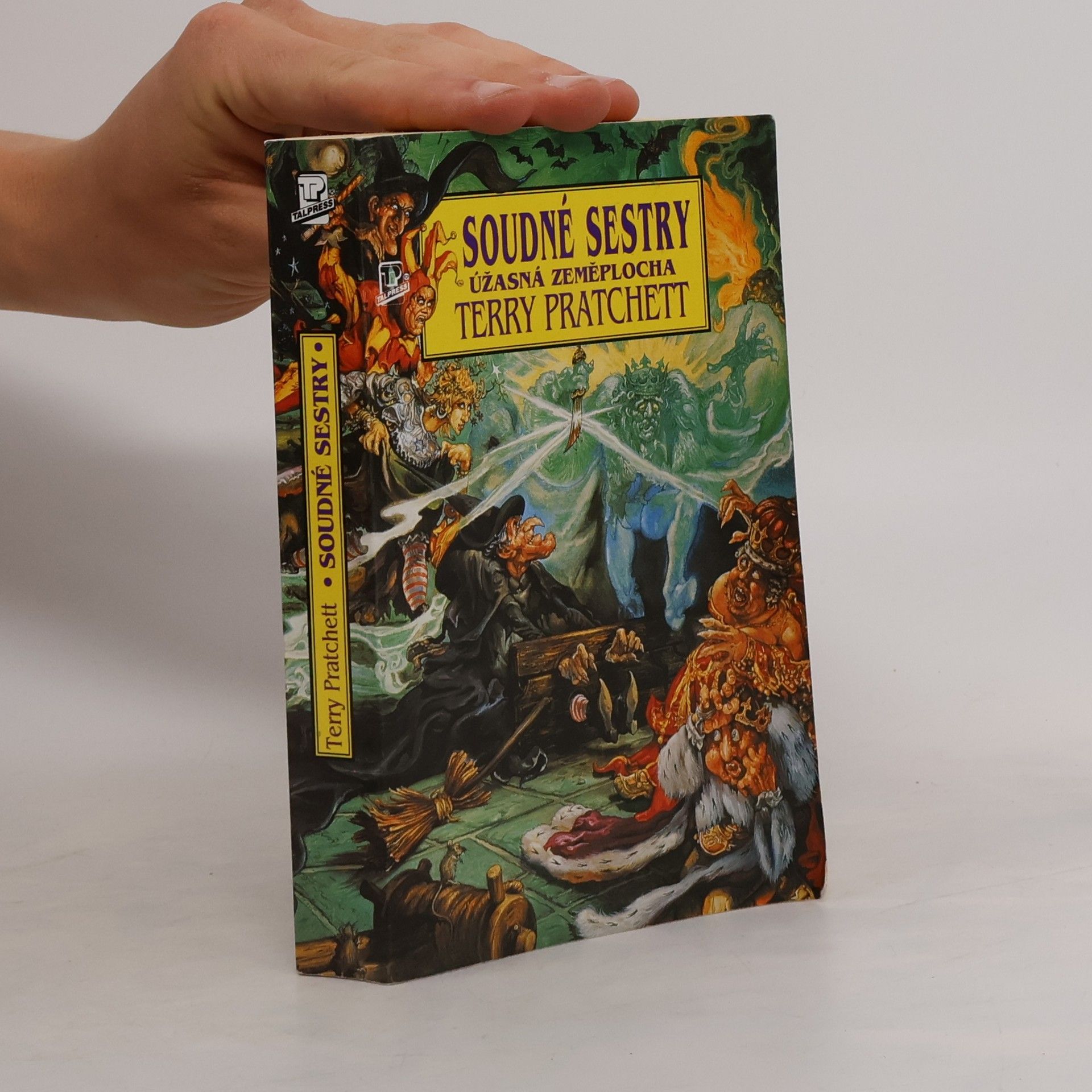 Terry Pratchett Soudné sestry