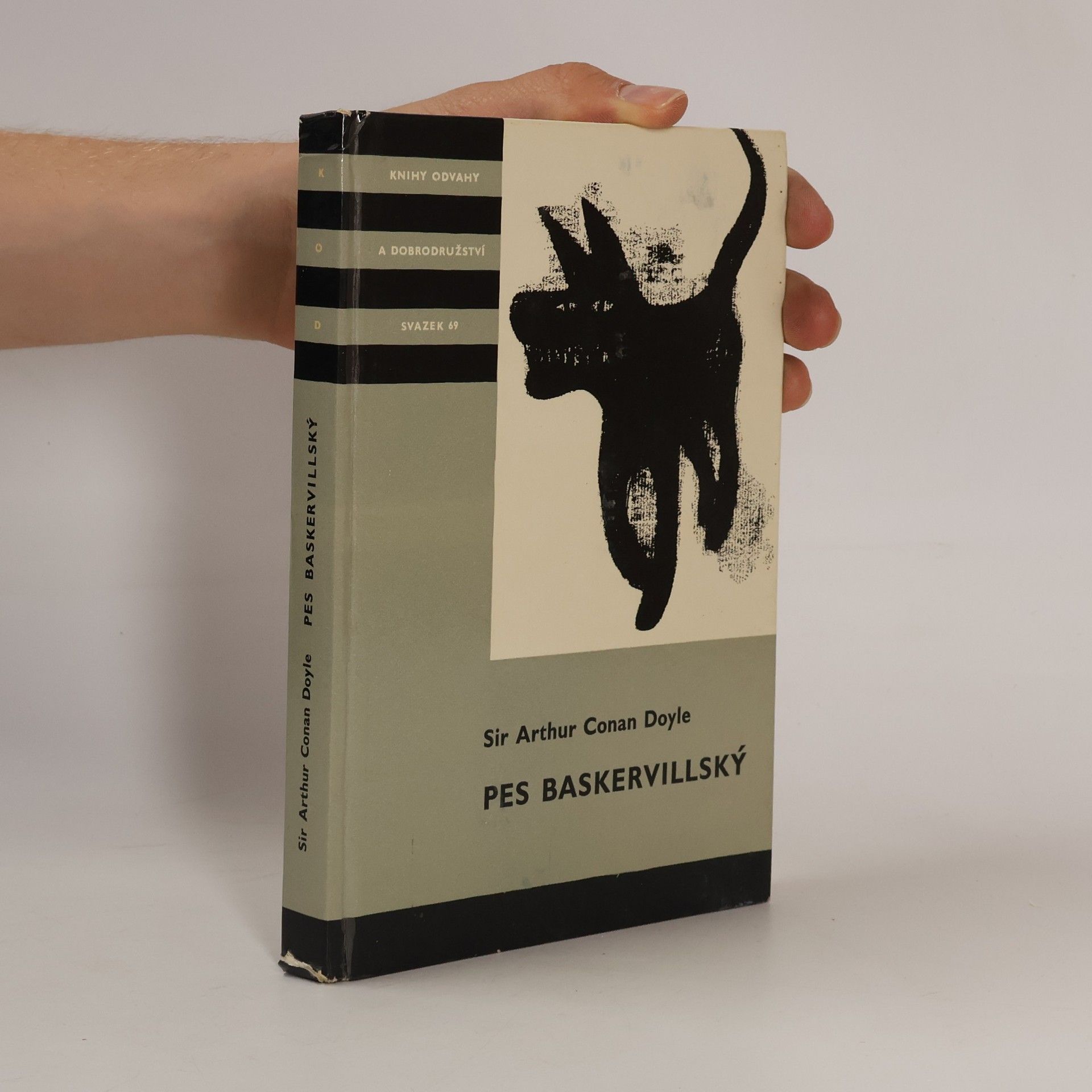 Arthur Conan Doyle Pes baskervillský