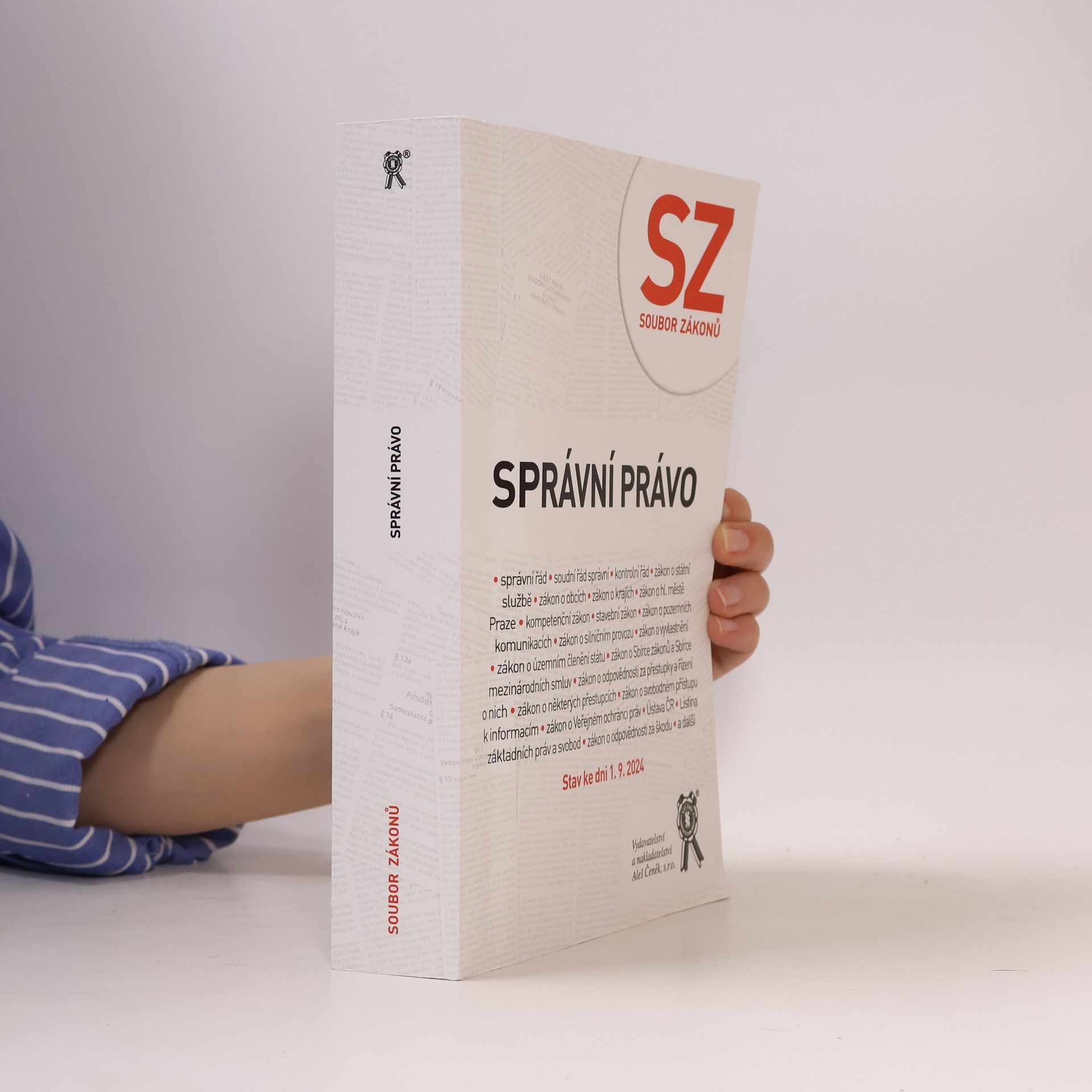 Autorenkollektiv Správní právo