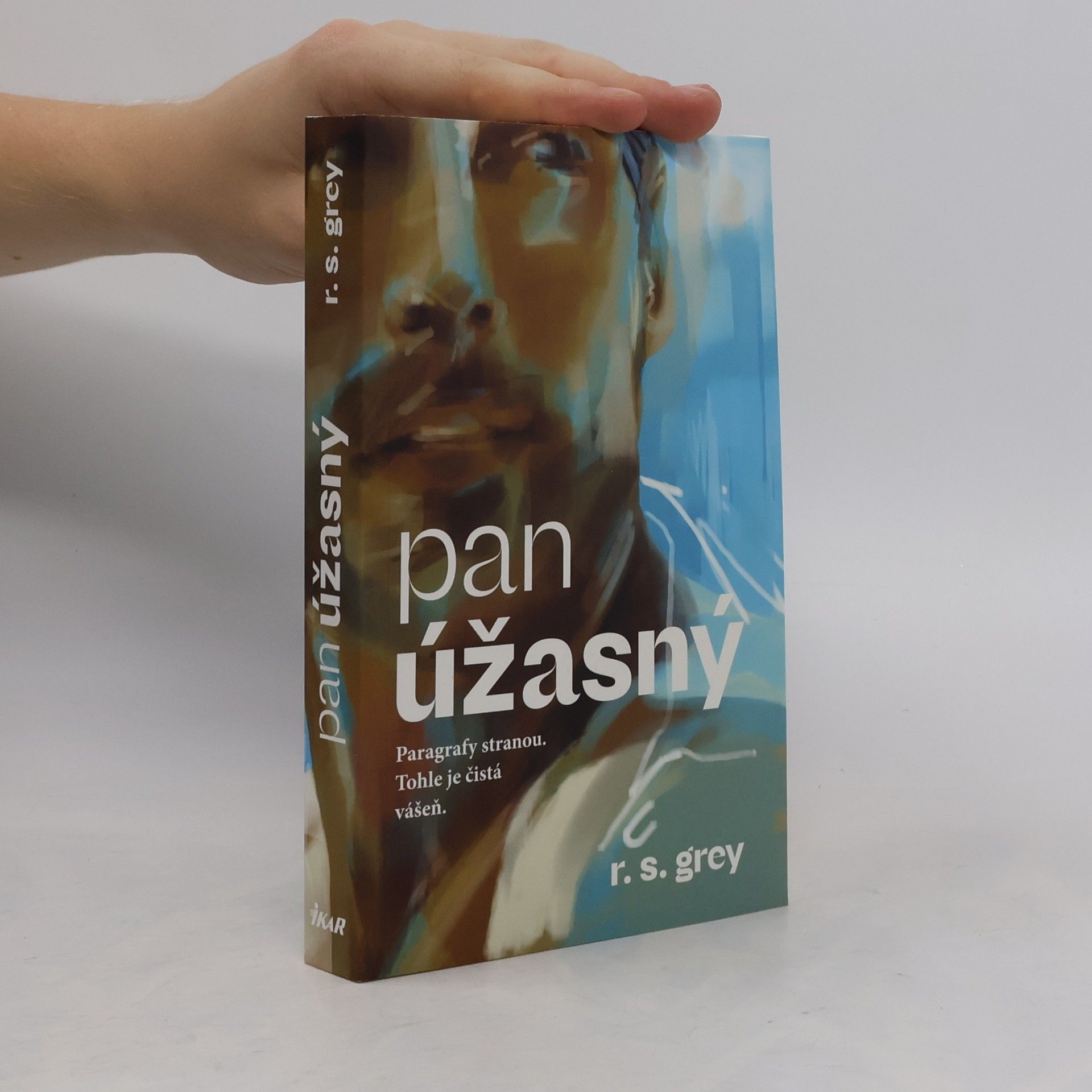R. S. Grey Pan Úžasný