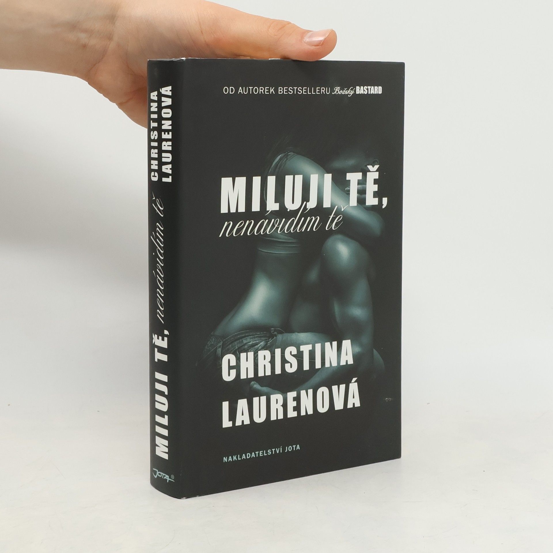 Christina Lauren Miluji tě, nenávidím tě