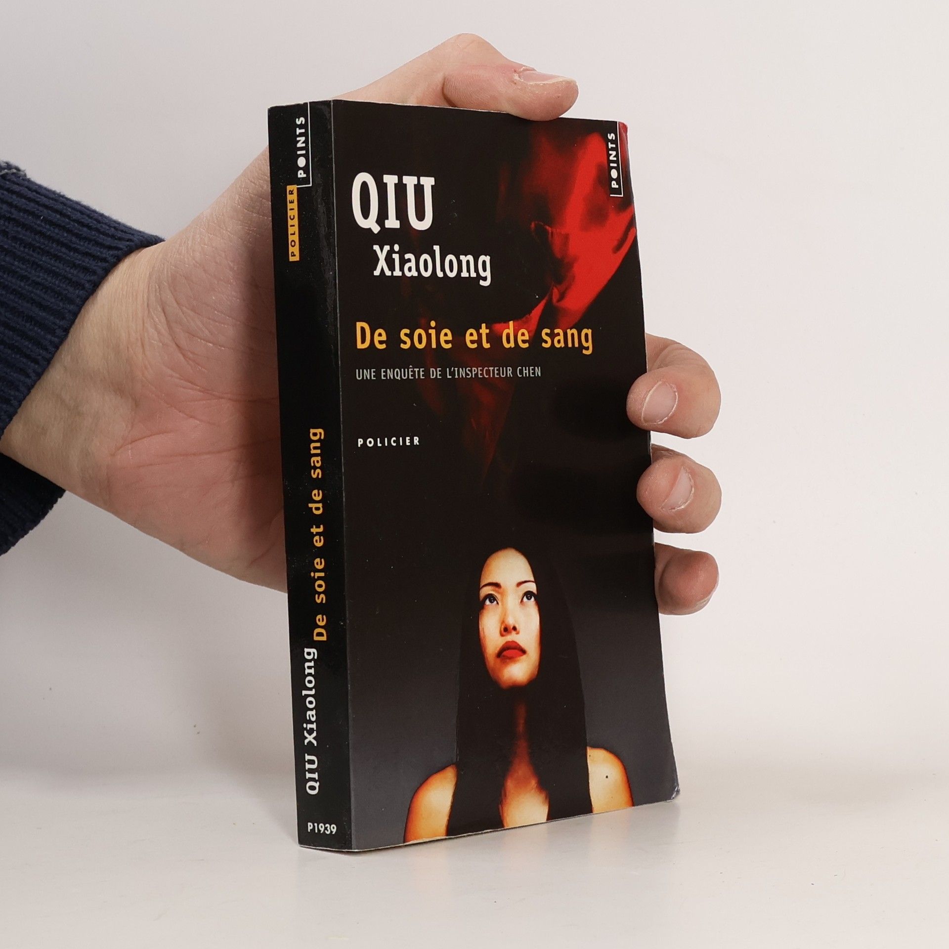 Xiaolong Qiu De soie et de sang