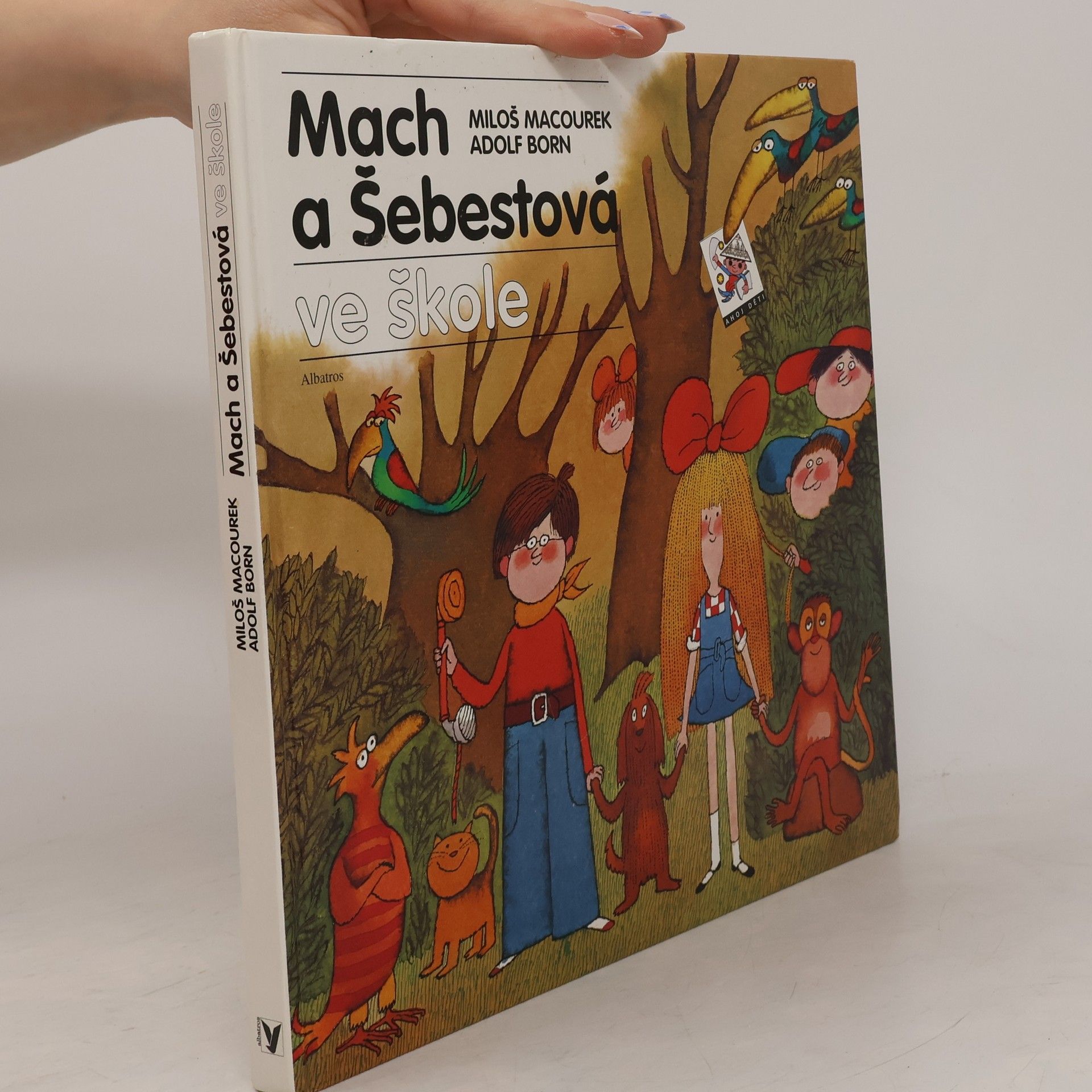 Miloš Macourek Mach a Šebestová ve škole