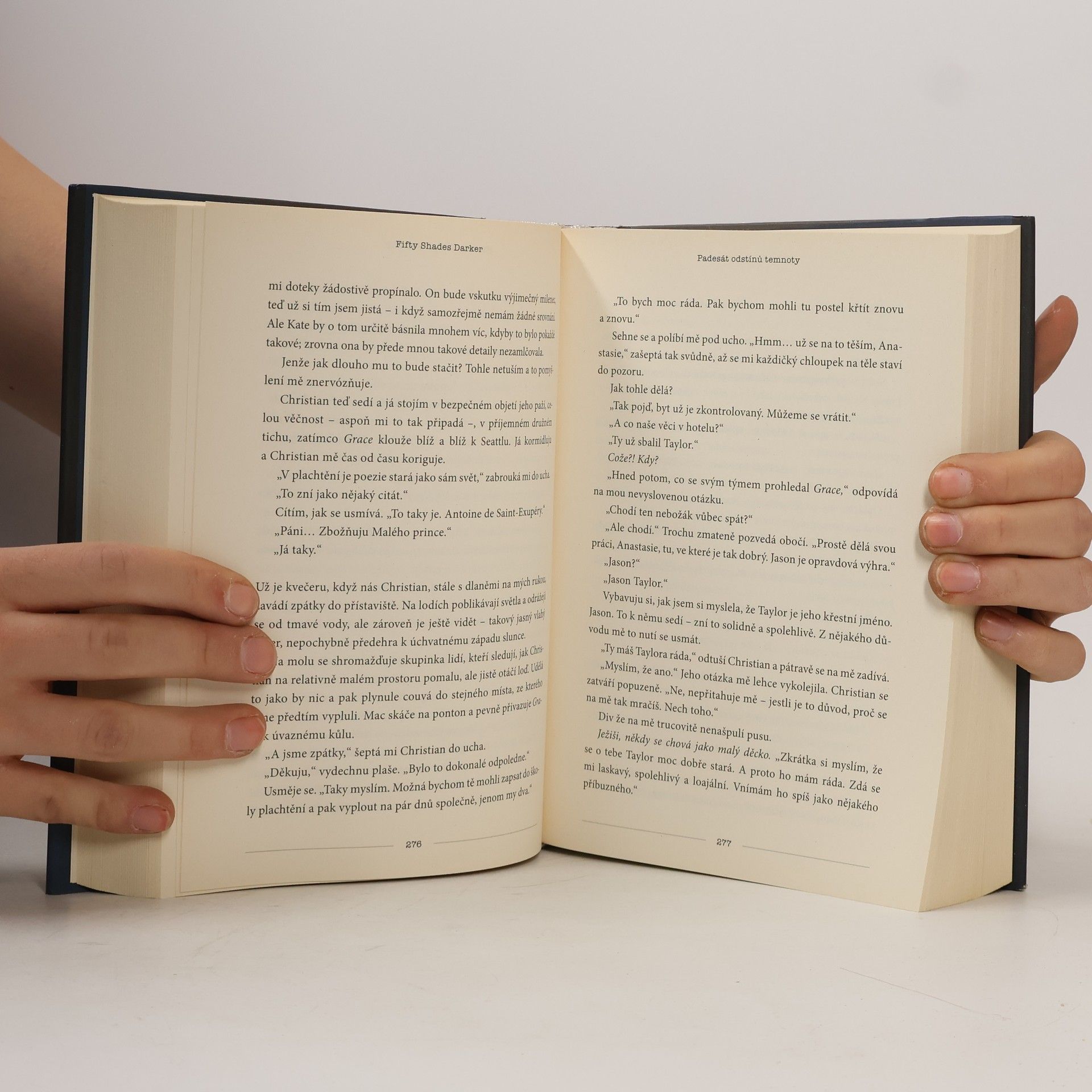 E. L. James Padesát odstínů temnoty