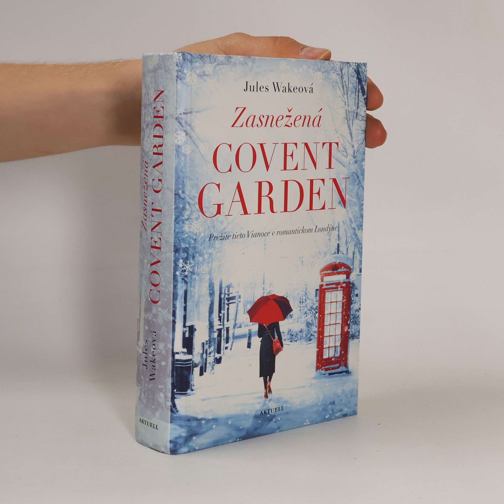 Julie Caplin Zasnežená Covent Garden