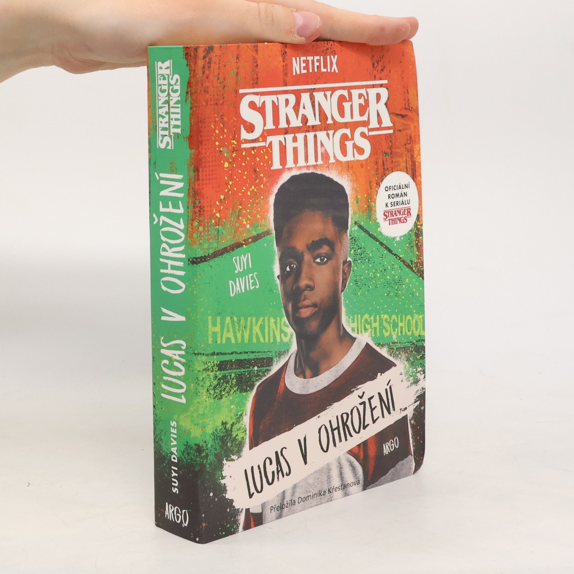 Suyi Davies Stranger Things - Lucas v ohrožení