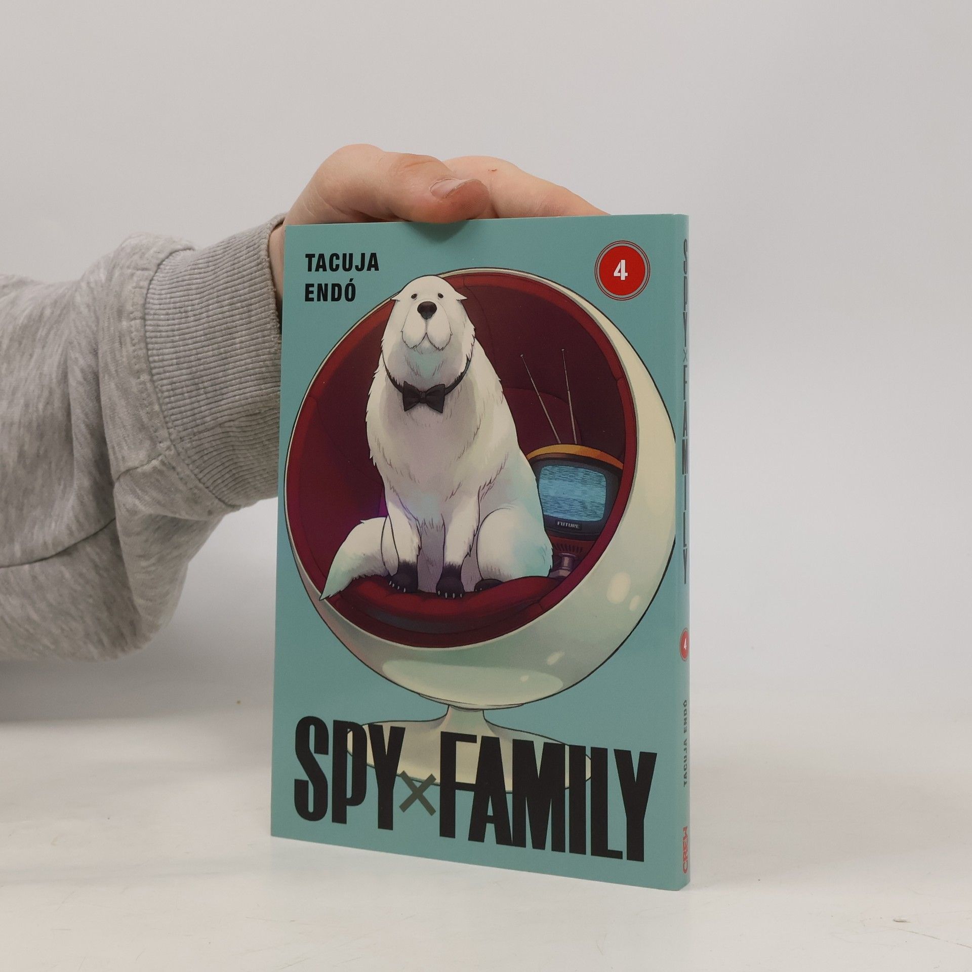 Tacuja Endó Spy x Family 4