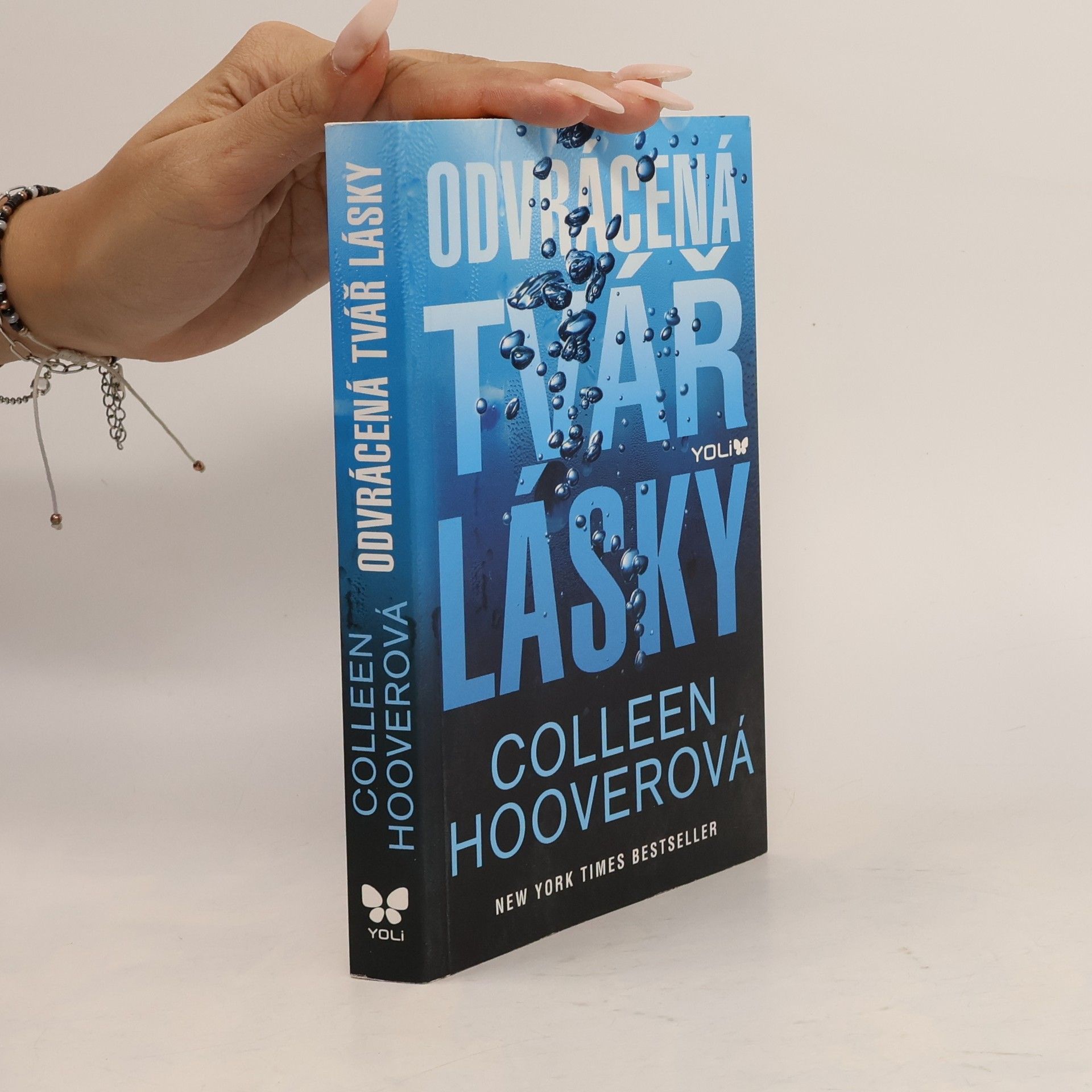 Colleen Hoover Odvrácená tvář lásky
