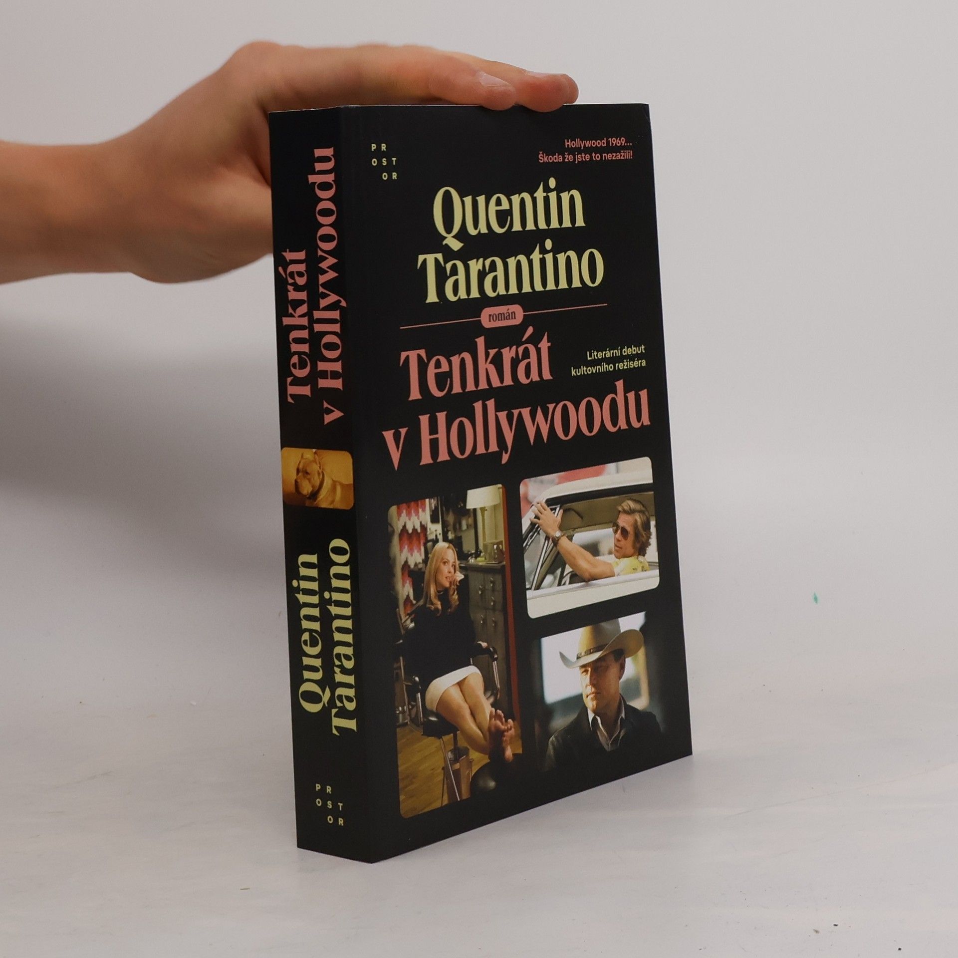 Quentin Tarantino Tenkrát v Hollywoodu : román