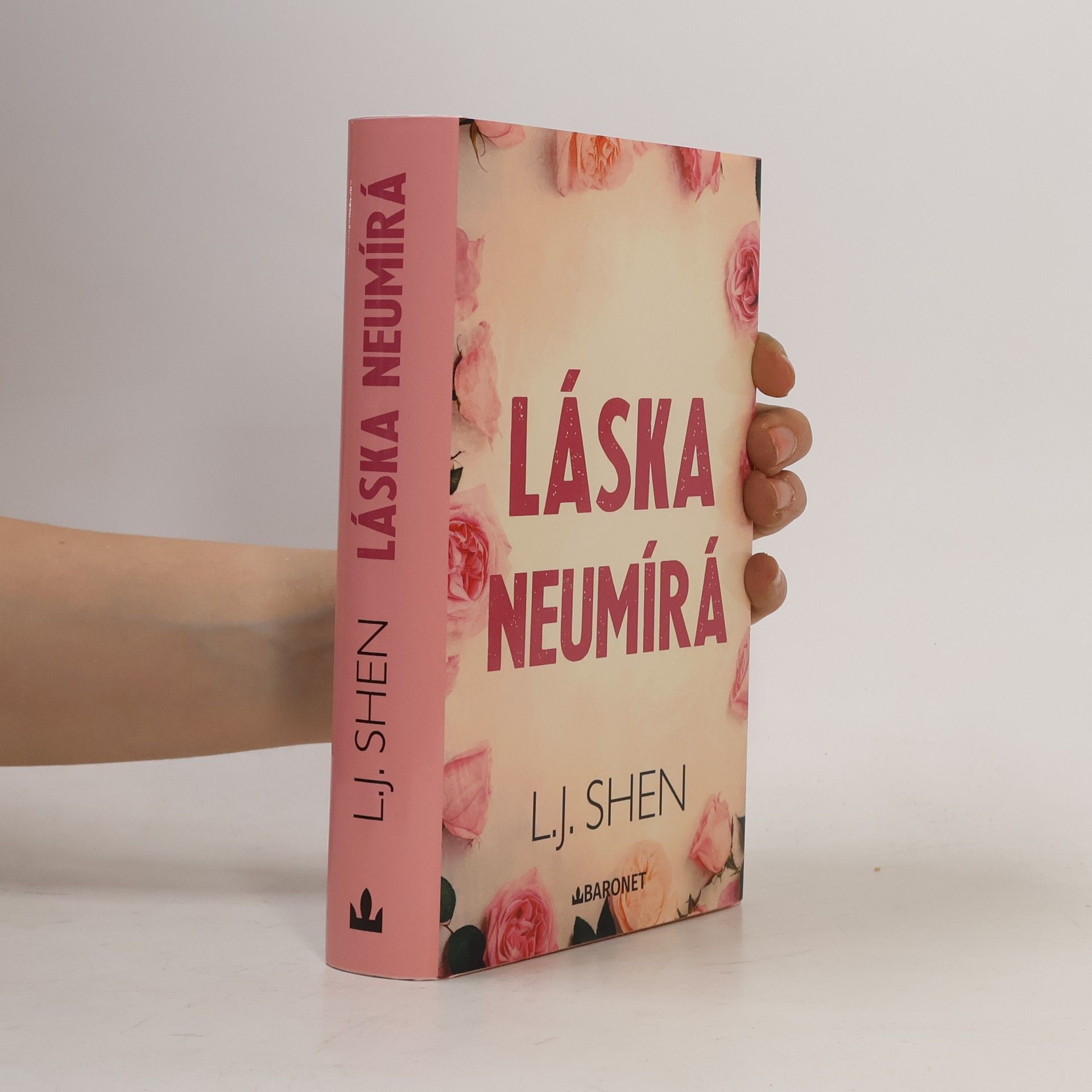 L. J. Shen Láska neumírá