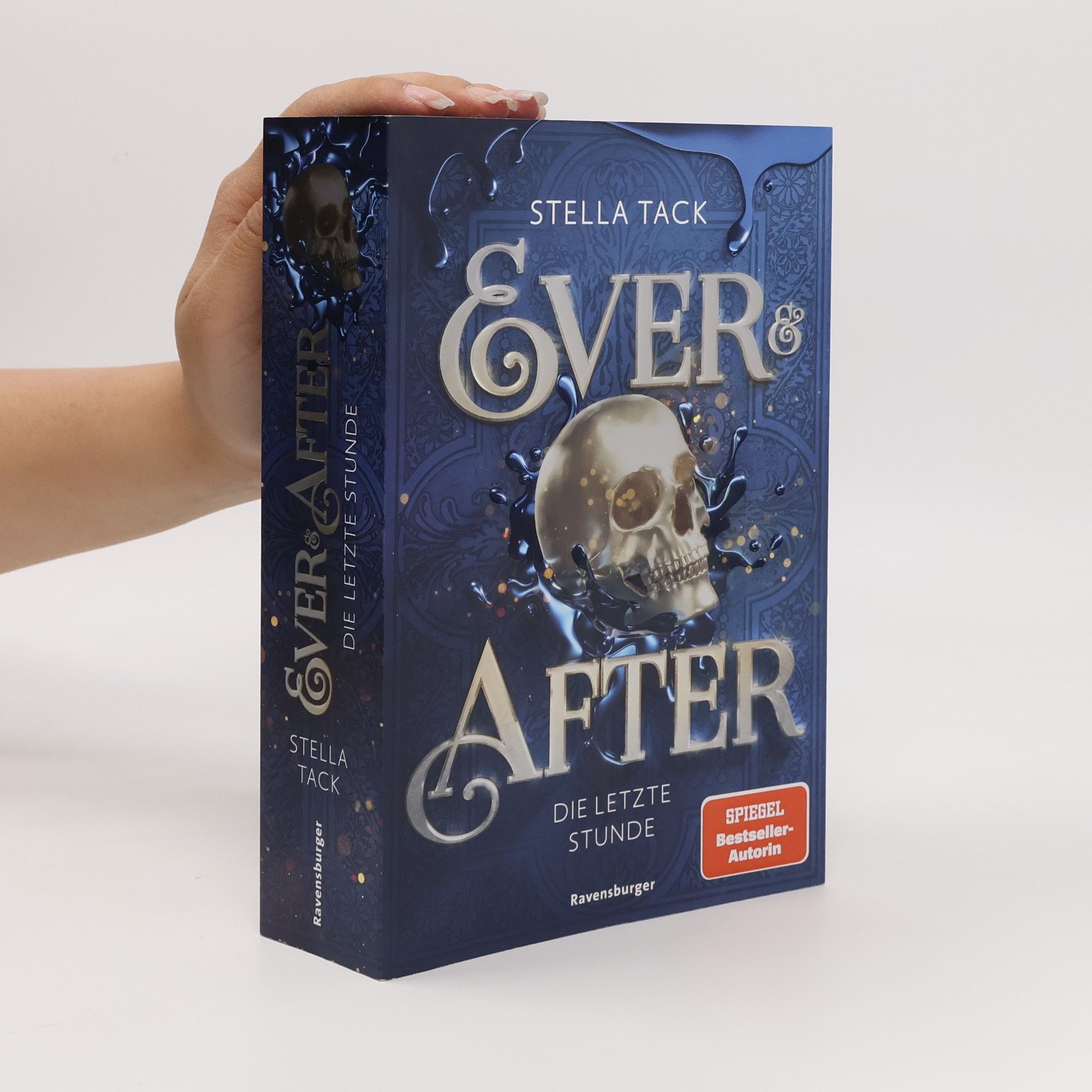 Stella Tack Ever & After, Band 3: Die letzte Stunde (Knisternde Märchen-Fantasy der SPIEGEL-Bestsellerautorin Stella Tack | Limitierte Auflage mit Farbschnitt)