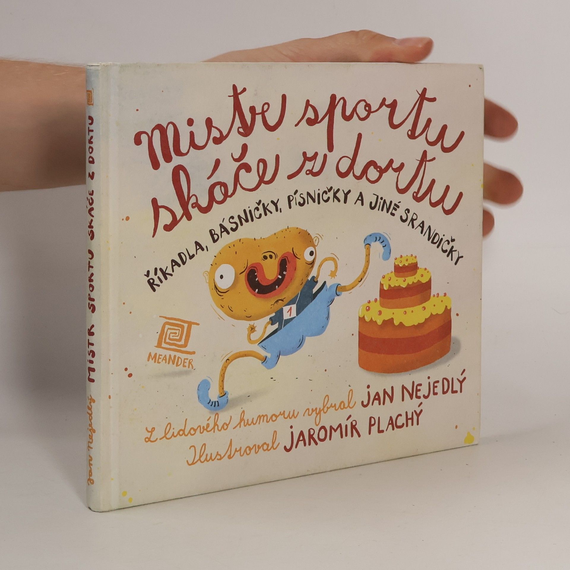 Mistr sportu skáče z dortu