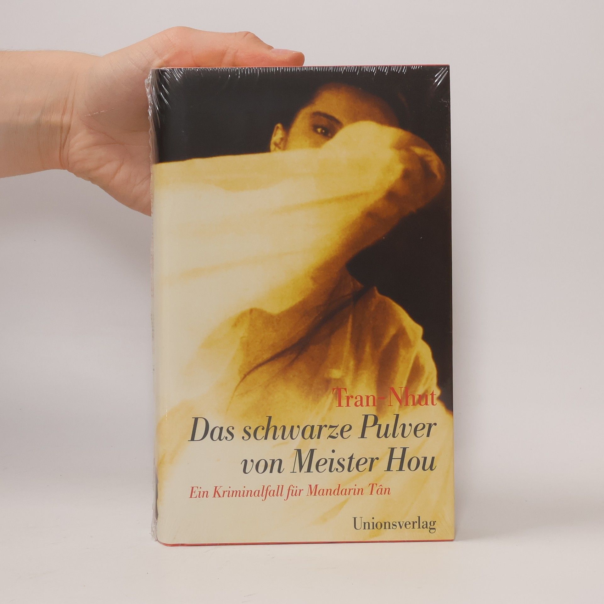 Tran-Nhut Das schwarze Pulver von Meister Hou