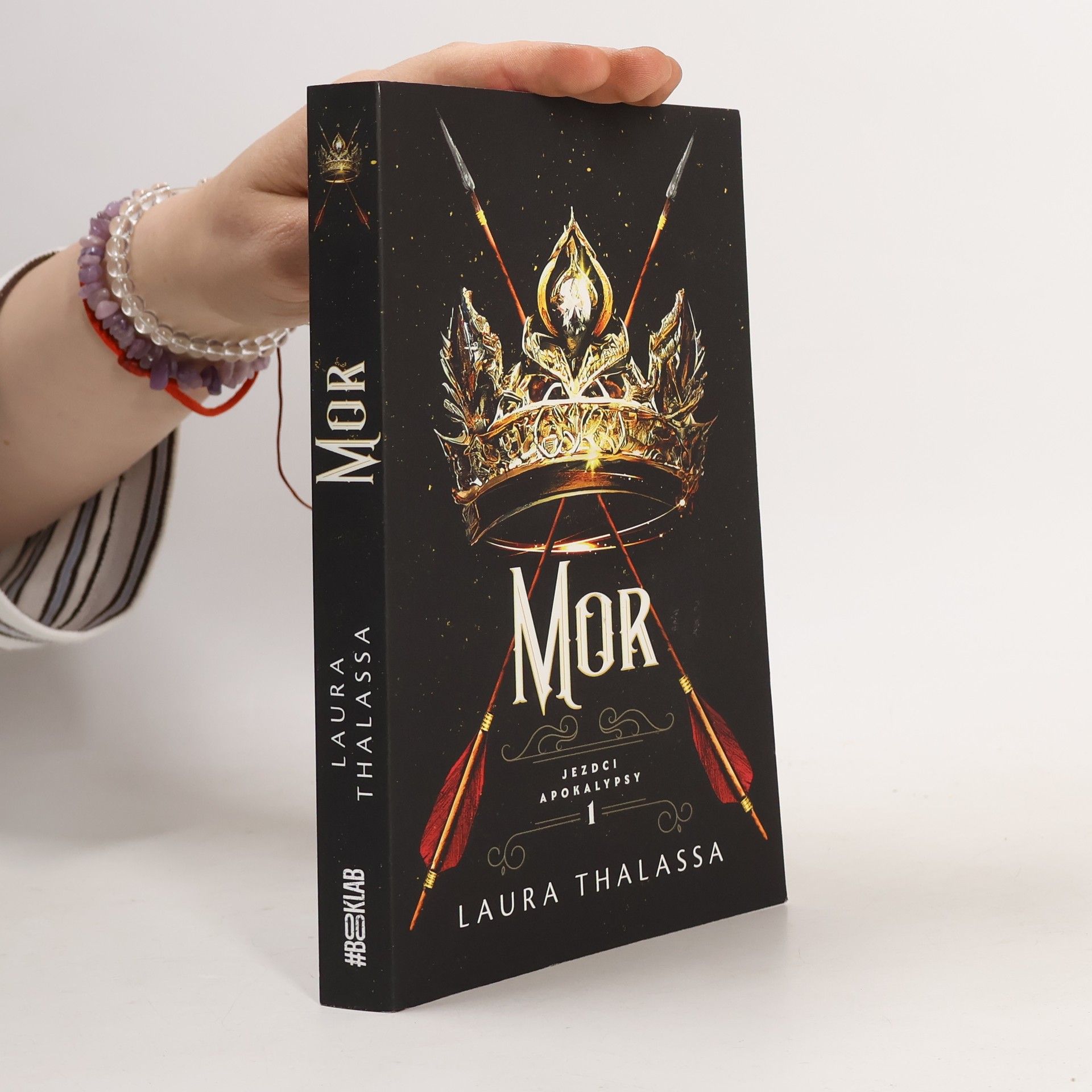 Laura Thalassa Mor