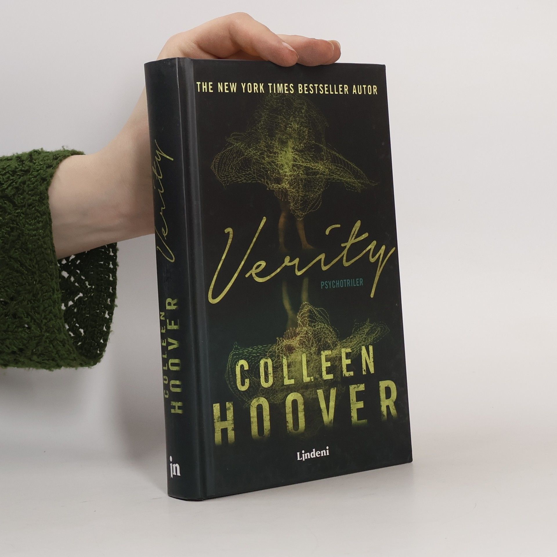 Colleen Hoover Verity