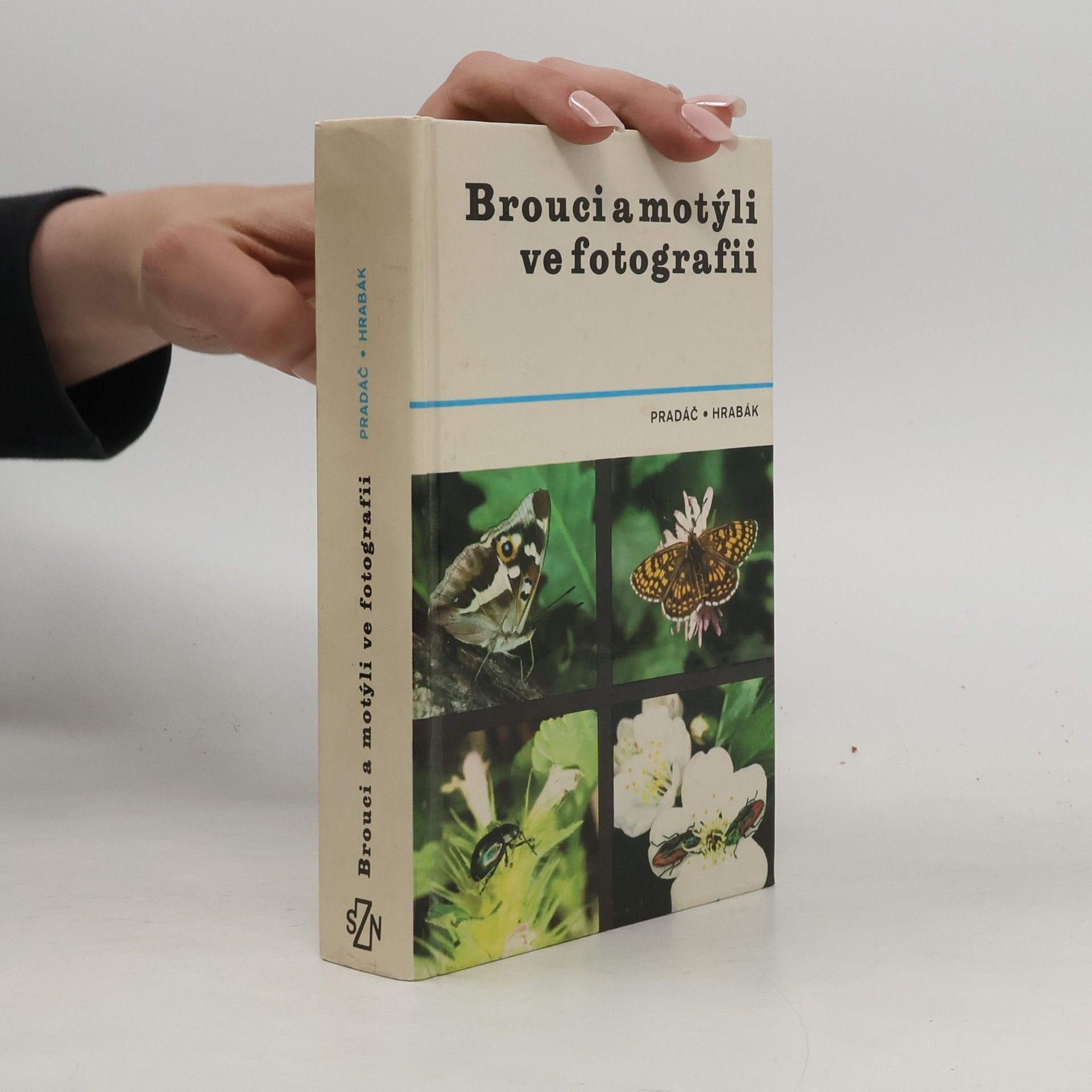 Jiří Pradáč Brouci a motýli ve fotografii