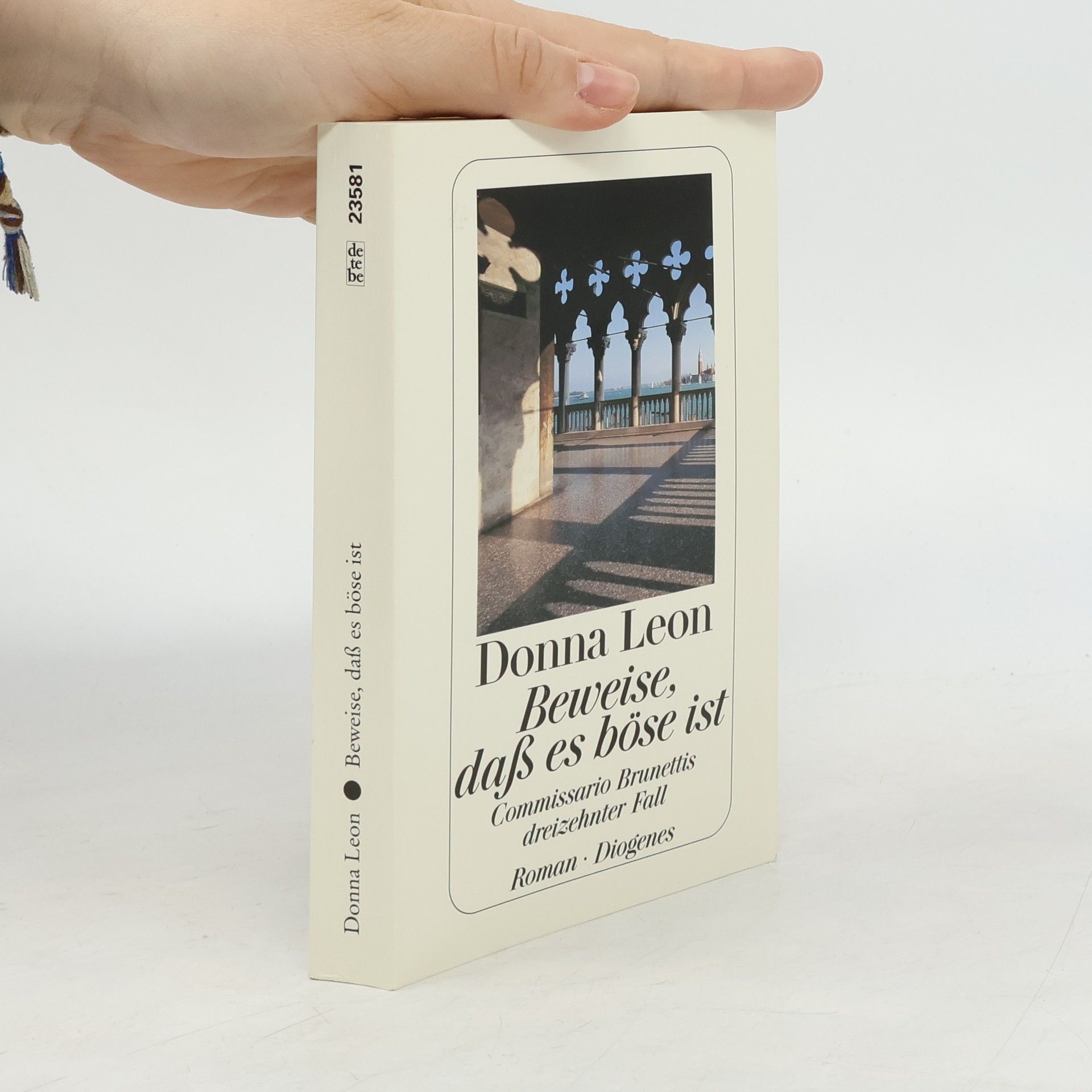 Donna Leon Beweise, daß es böse ist