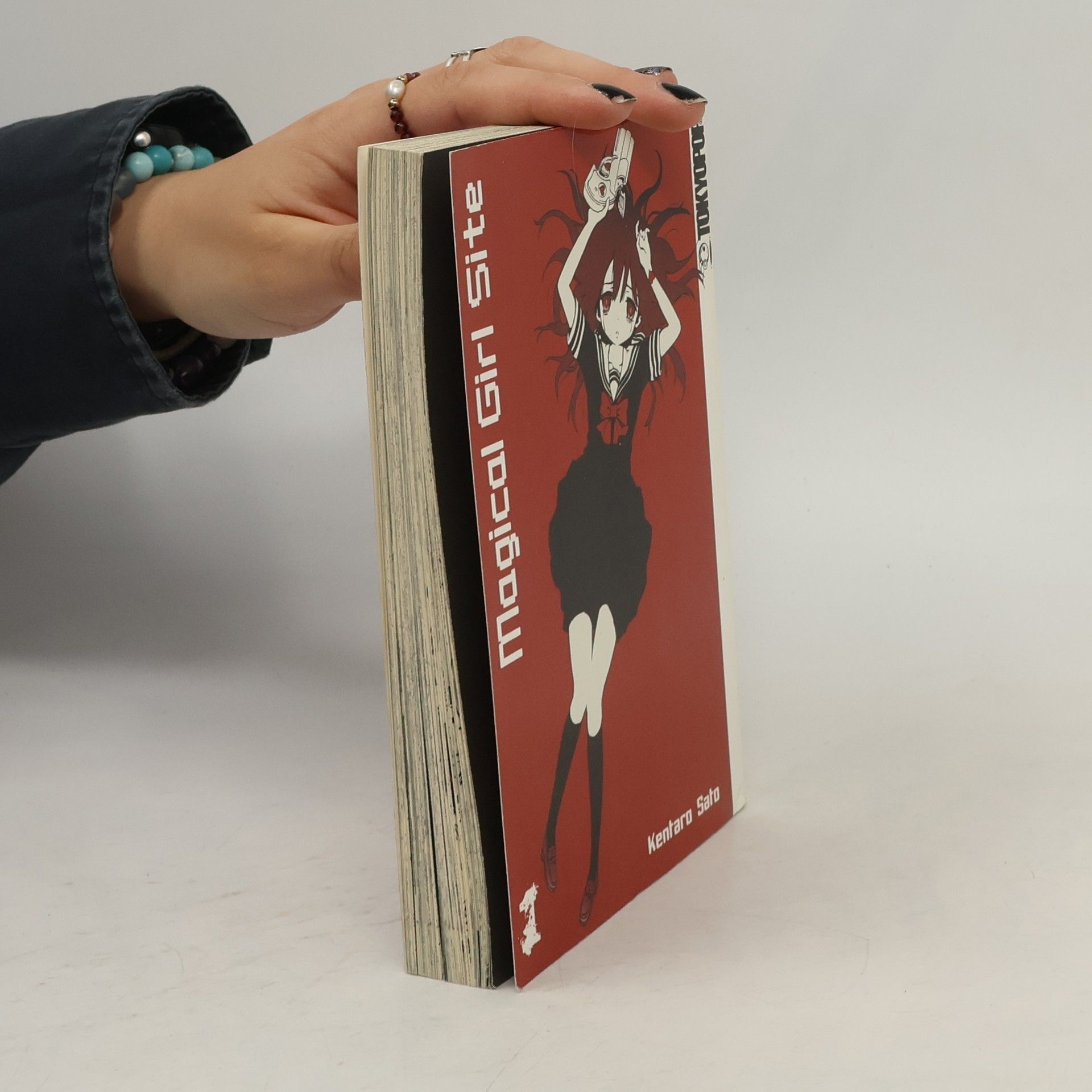 Kentarō Satō Magical girl site 1
