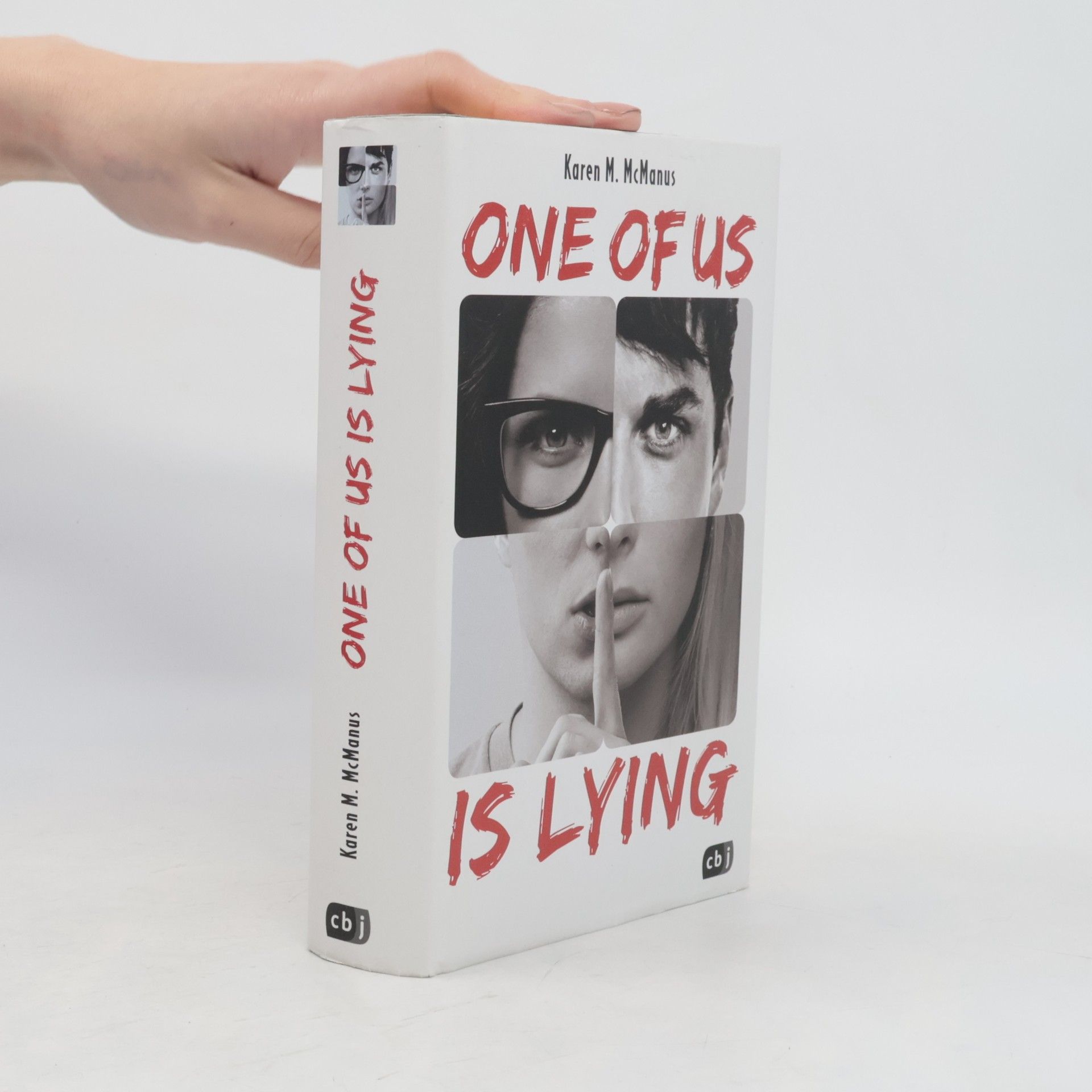 Karen M. McManus One of us is lying