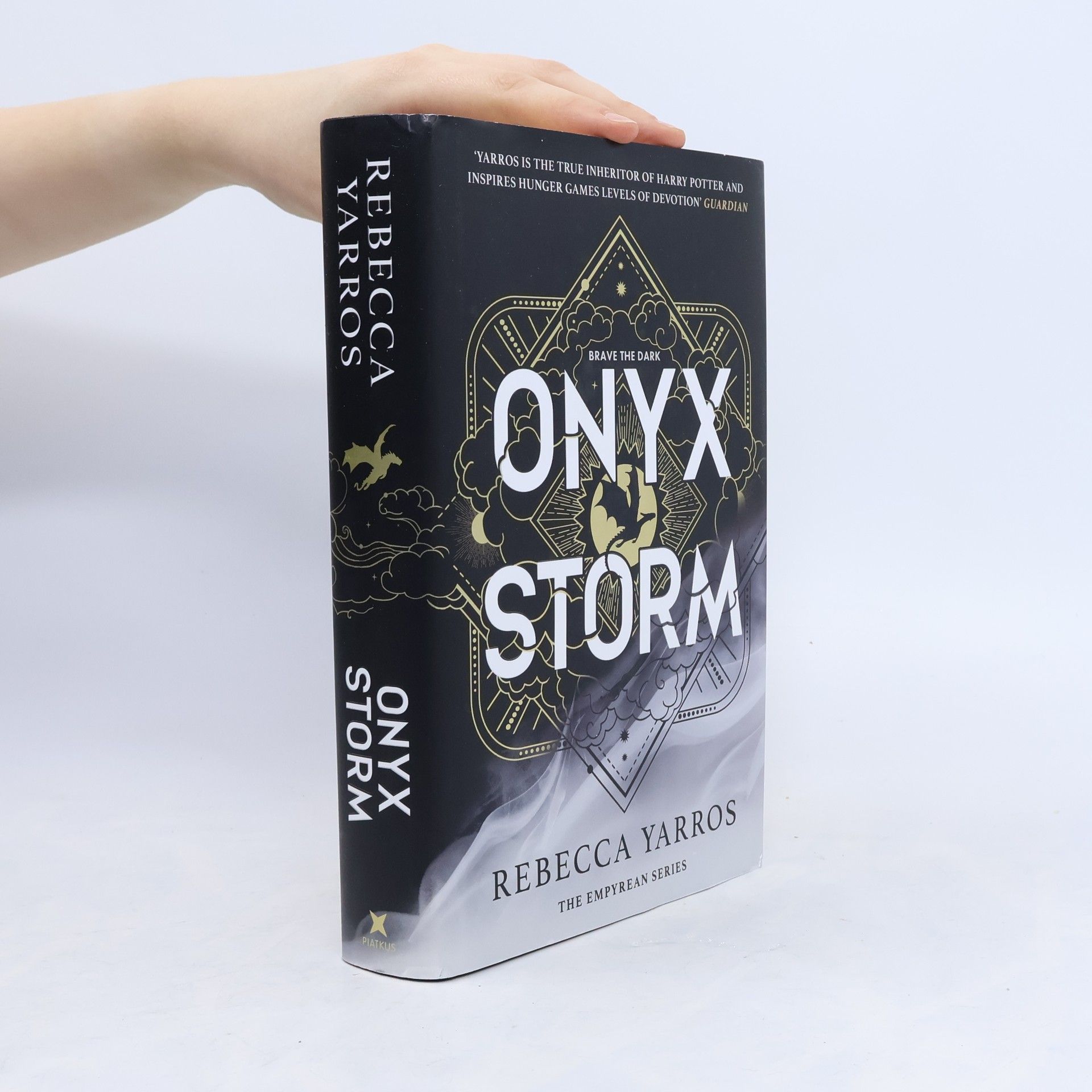 Rebecca Yarros Onyx Storm