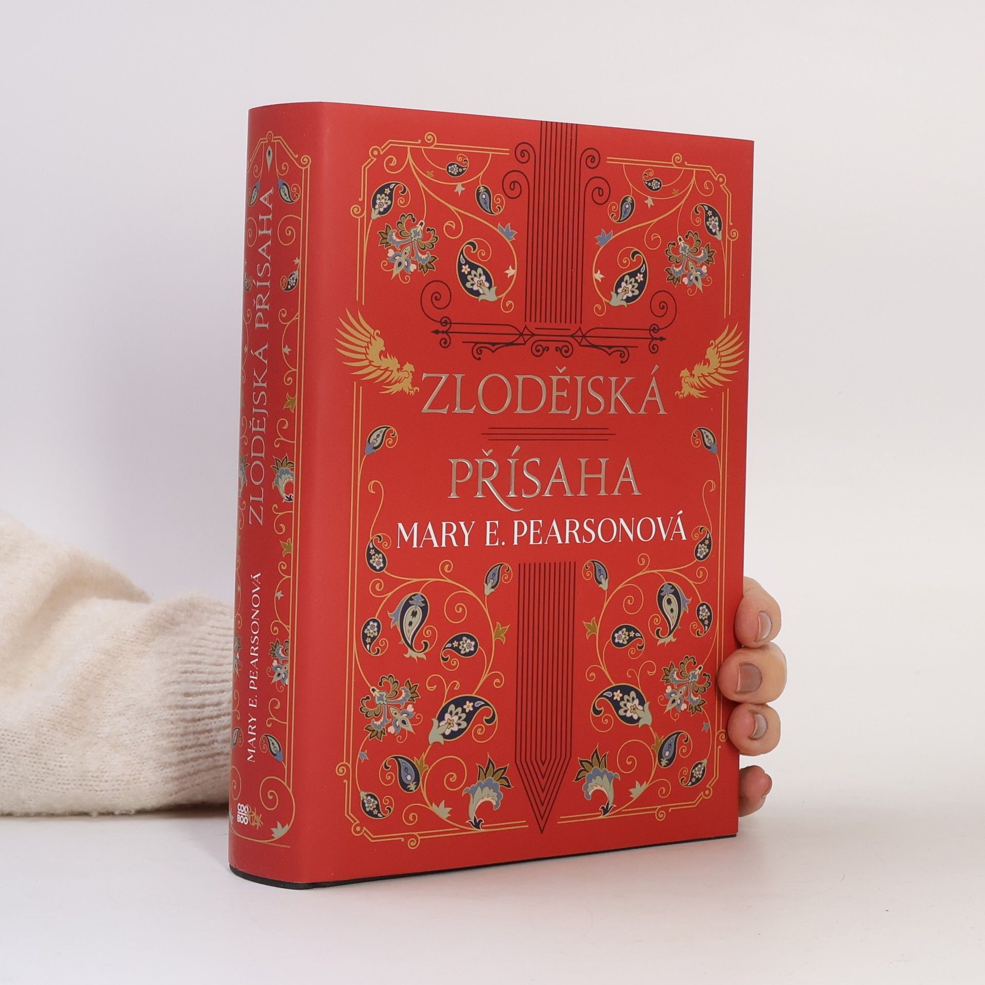 Mary E. Pearson Zlodějská přísaha