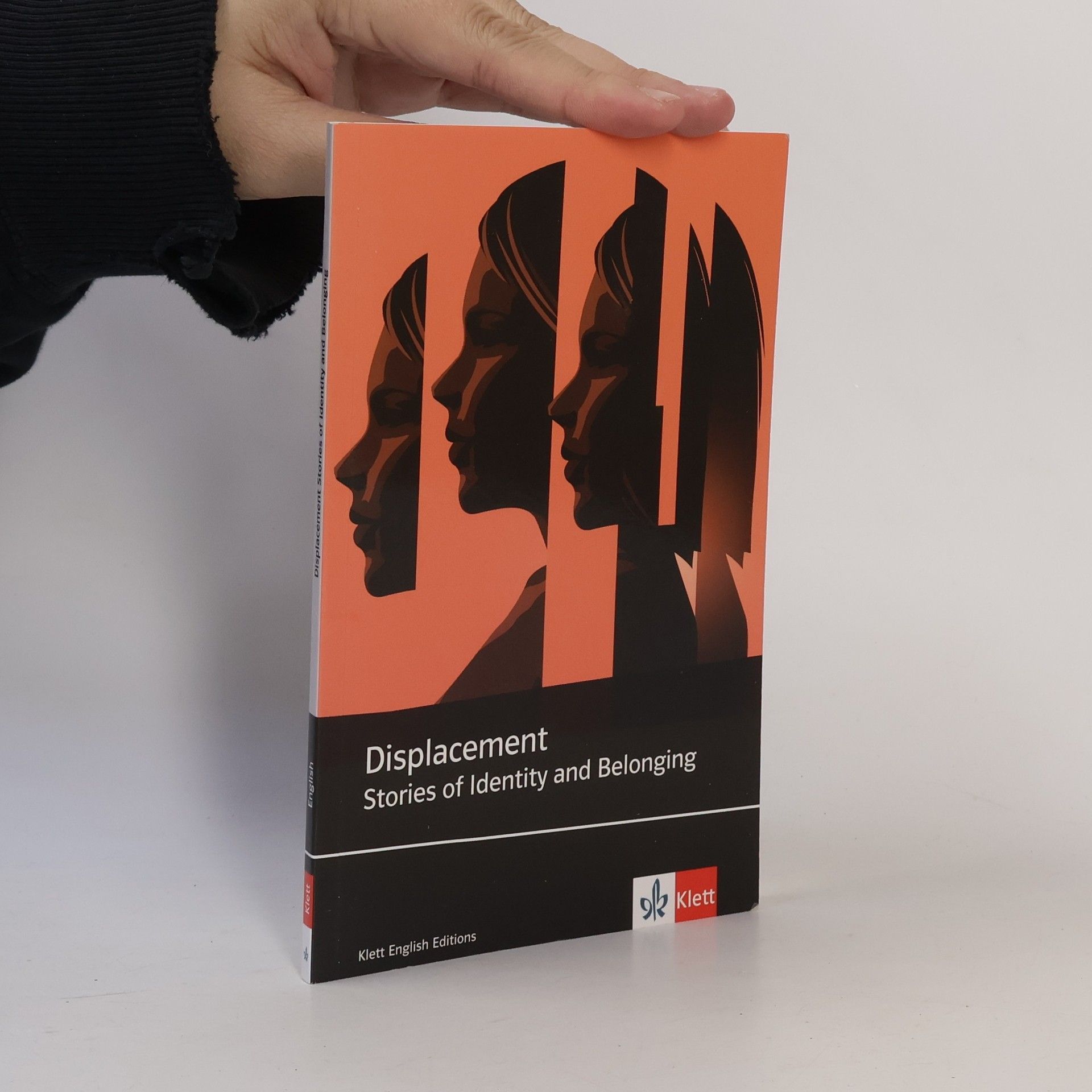 Saeed Taji Farouky Displacement Stories of Identity and Belonging