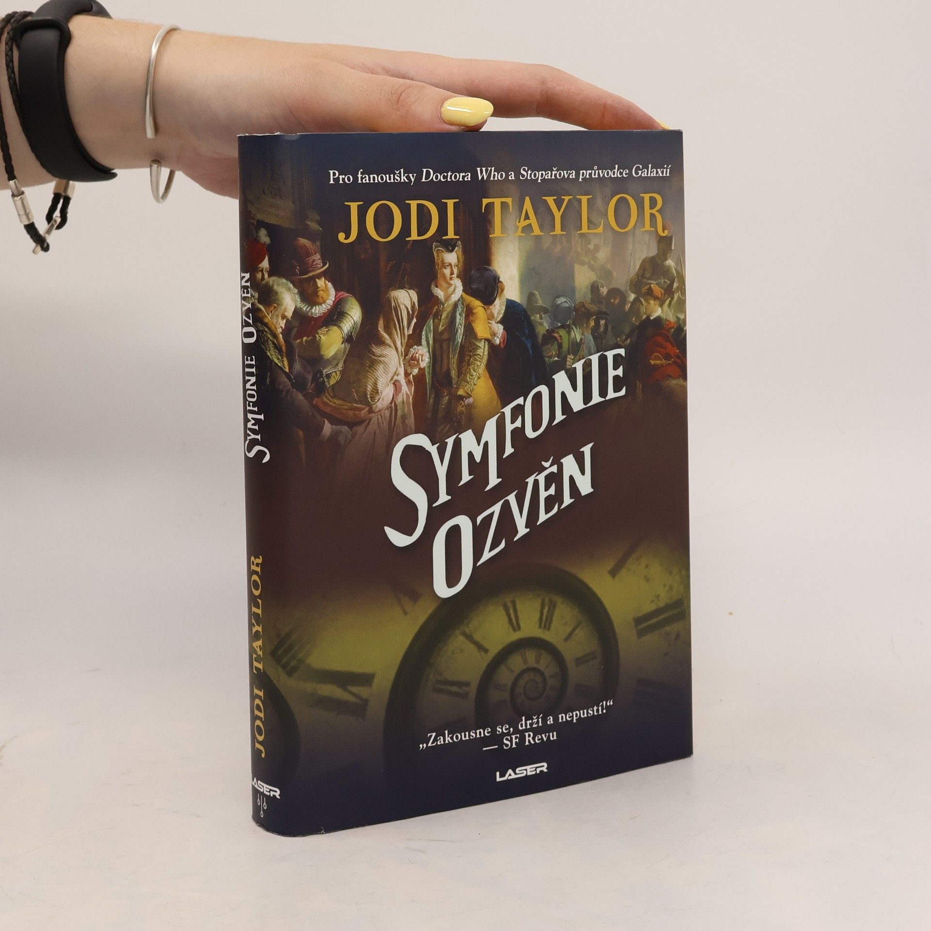 Jodi Taylor Symfonie ozvěn