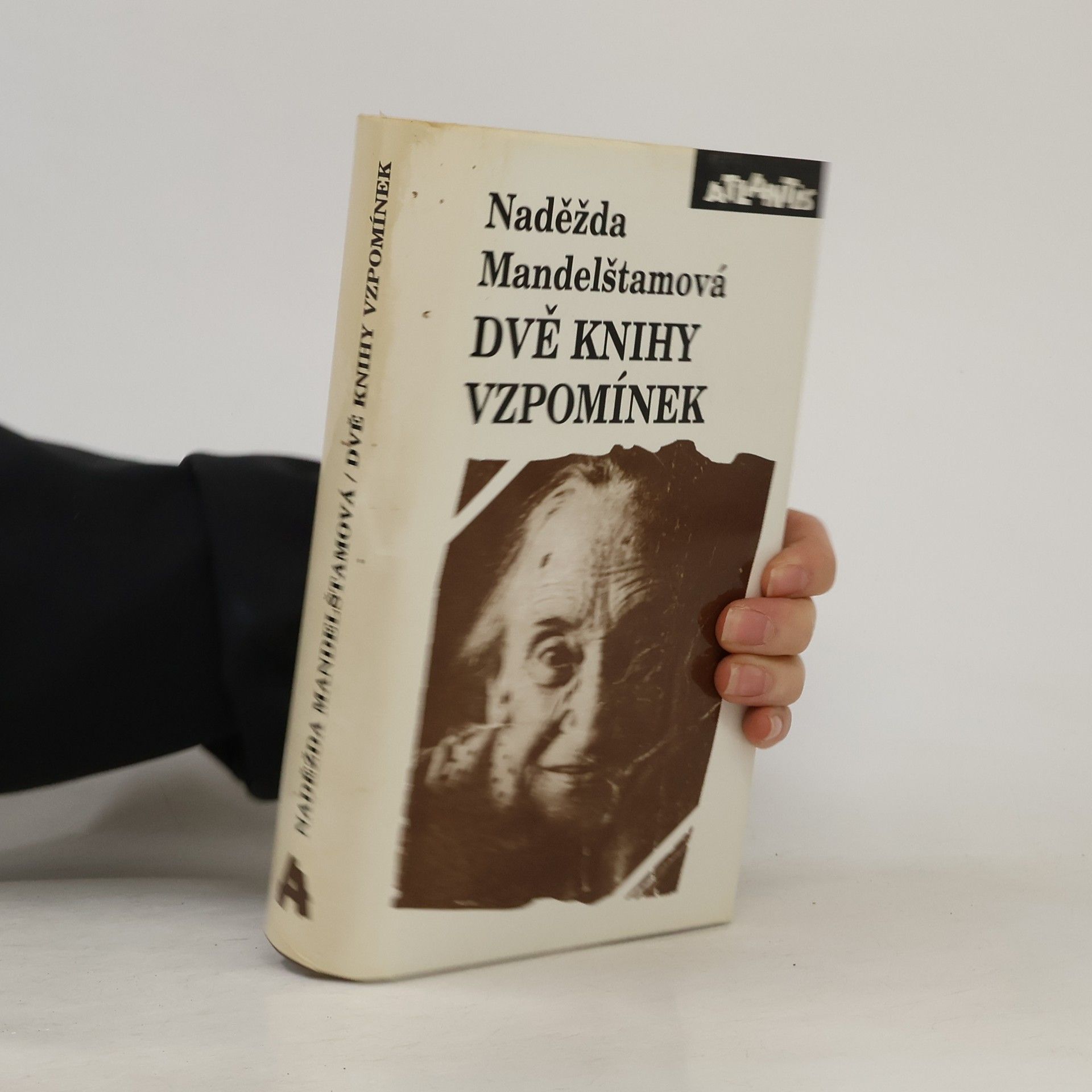 Nadežda Jakovlevna Mandel štam Dvě knihy vzpomínek
