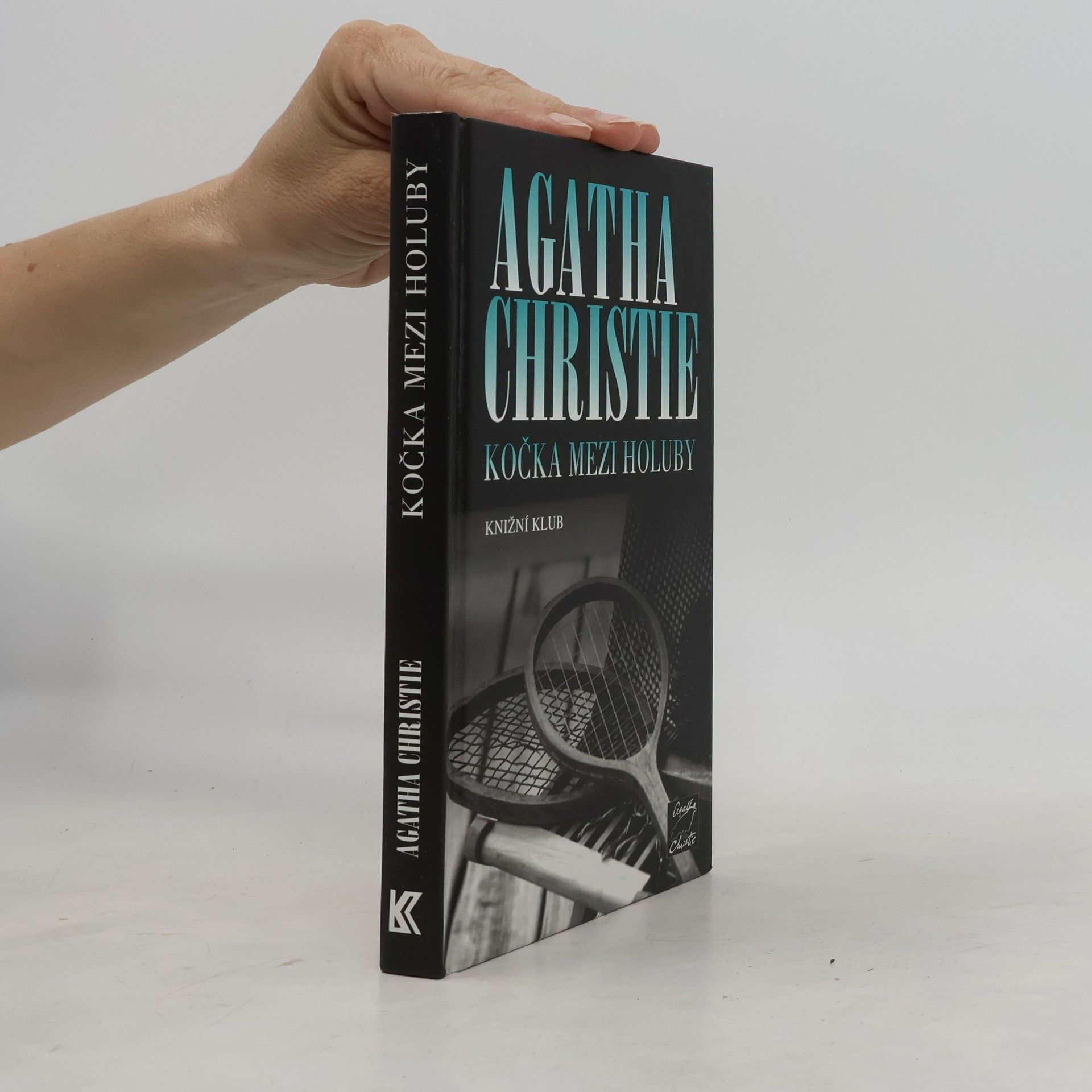 Agatha Christie Kočka mezi holuby