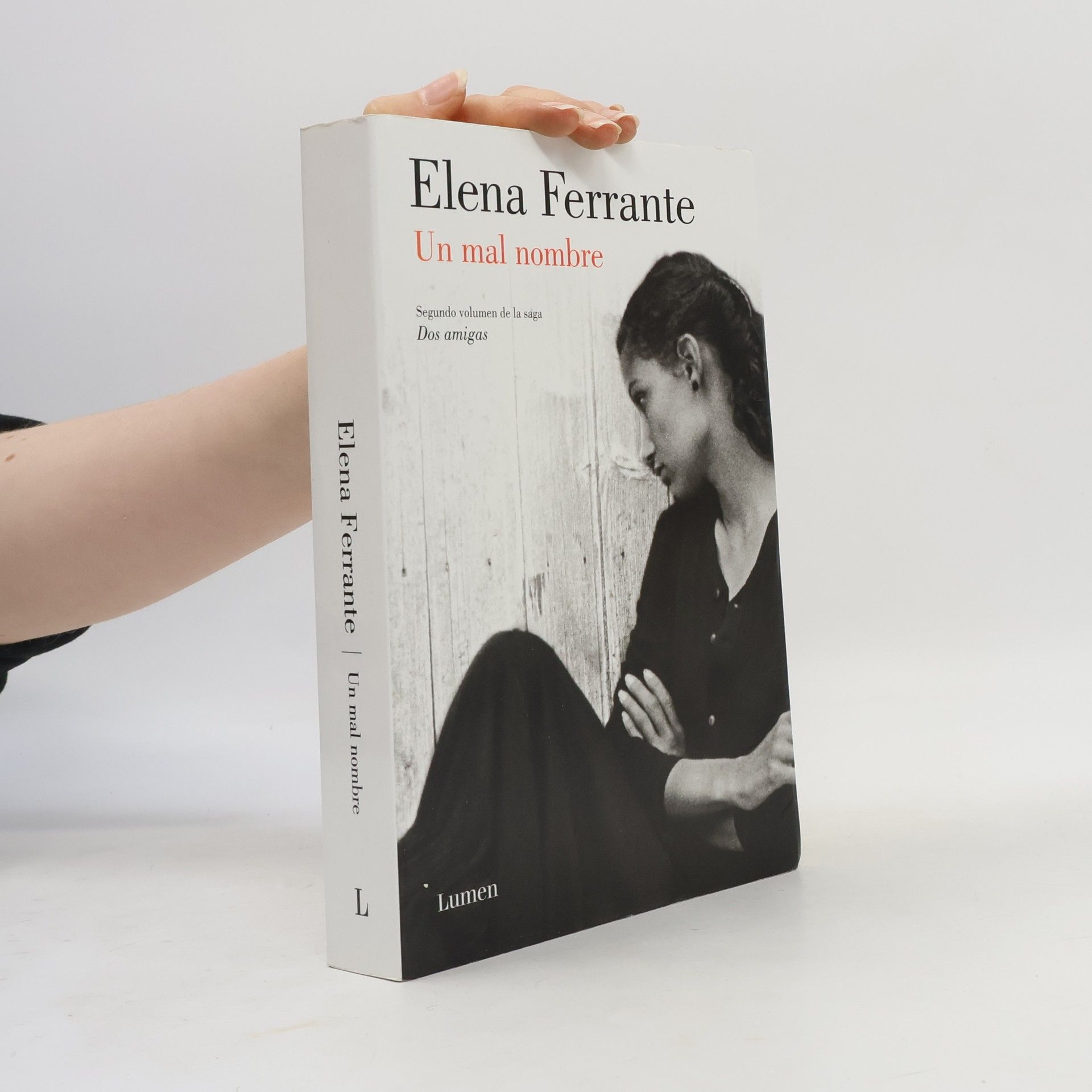 Elena Ferrante Un mal nombre