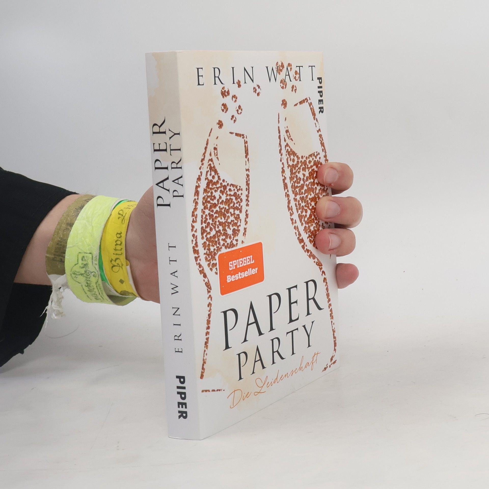 Elle Kennedy Paper Party