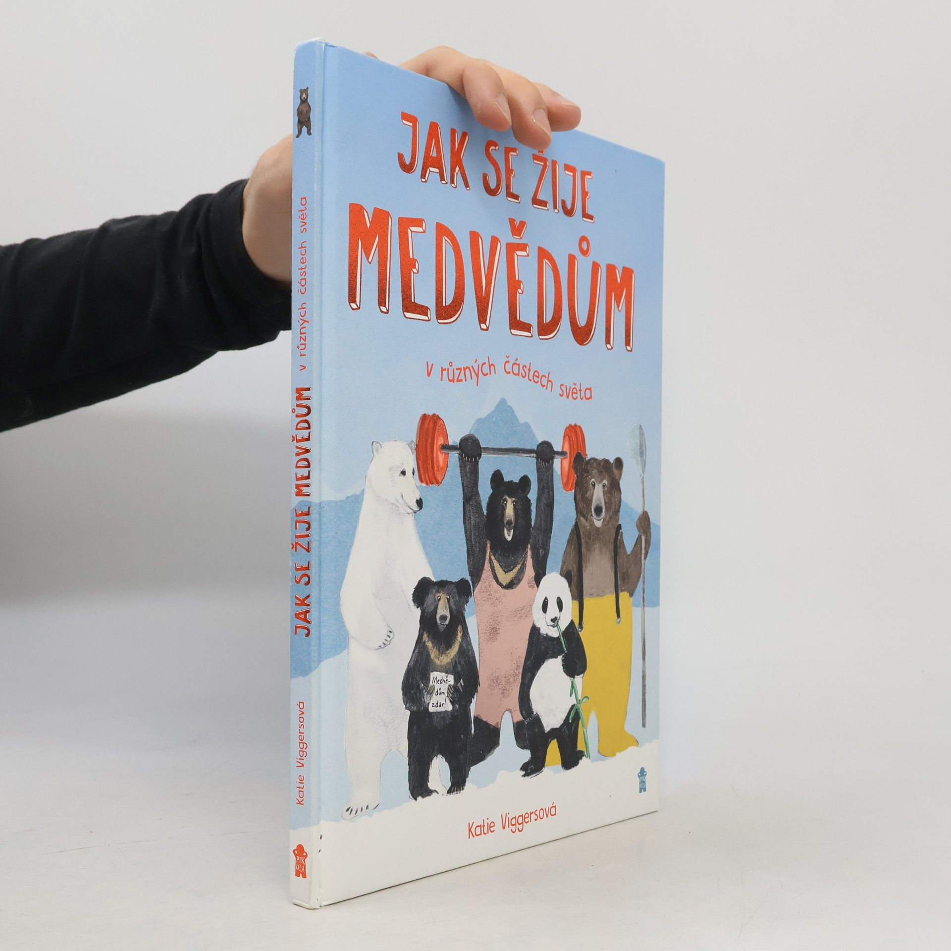 Katie Viggers Jak se žije medvědům v různých částech světa
