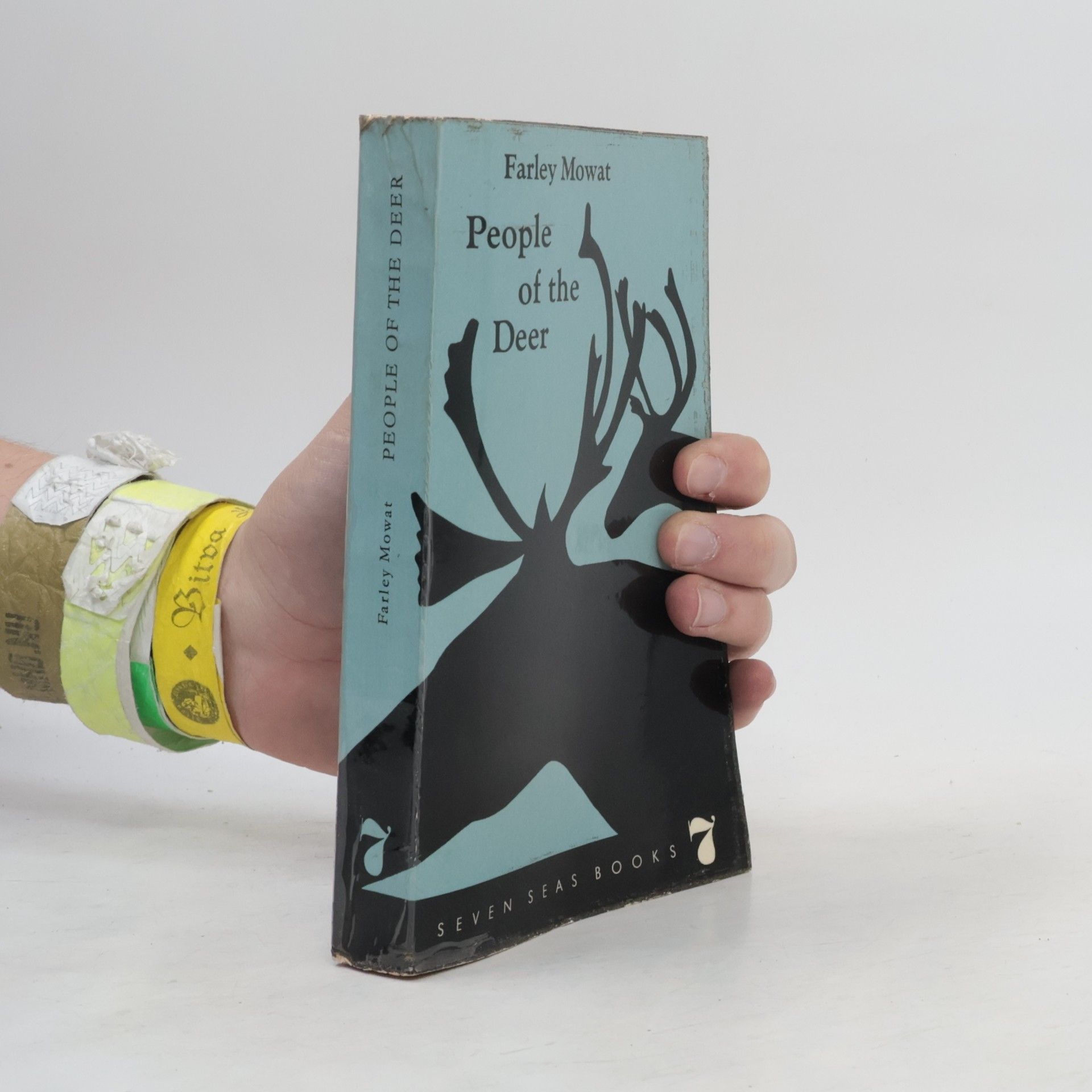 Farley Mowat People of the Deer