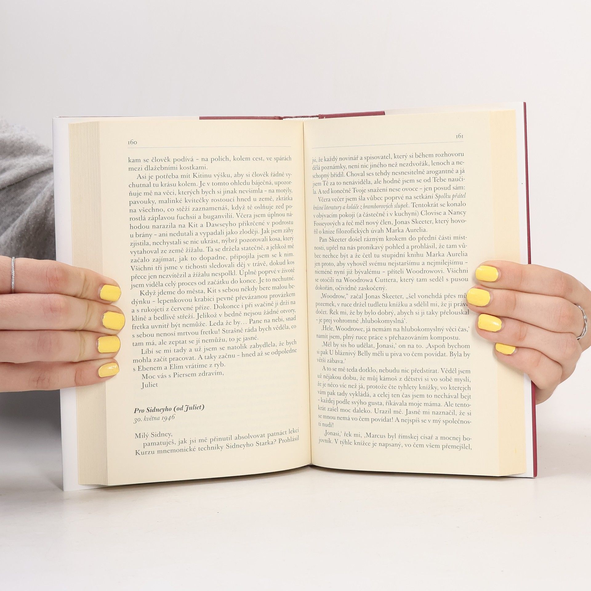 Mary Ann Shaffer Spolek přátel krásné literatury a bramborových koláčů