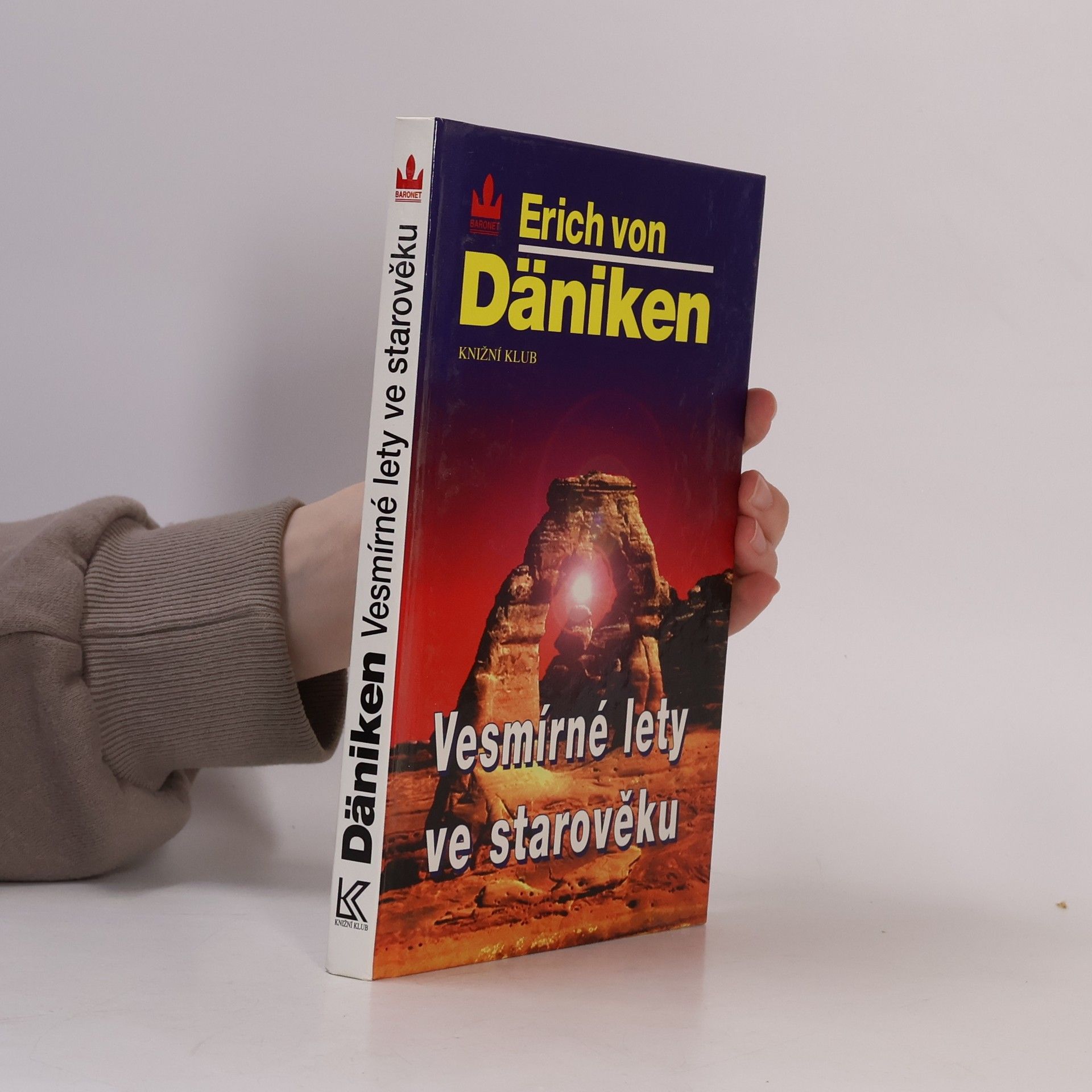 Erich von Däniken Vesmírné lety ve starověku