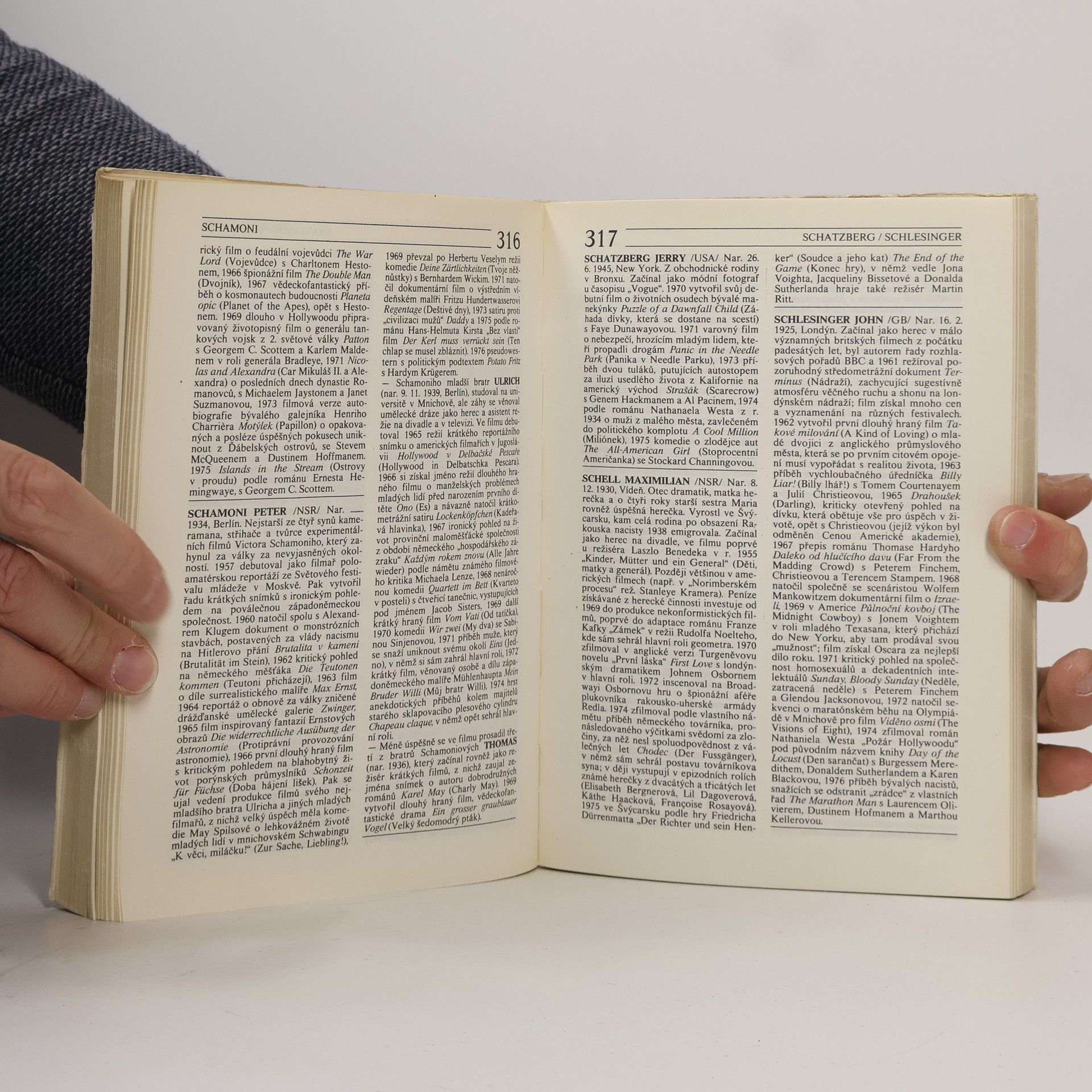 Frída Myrtil 666 profilů zahraničních režisérů (A-Z)