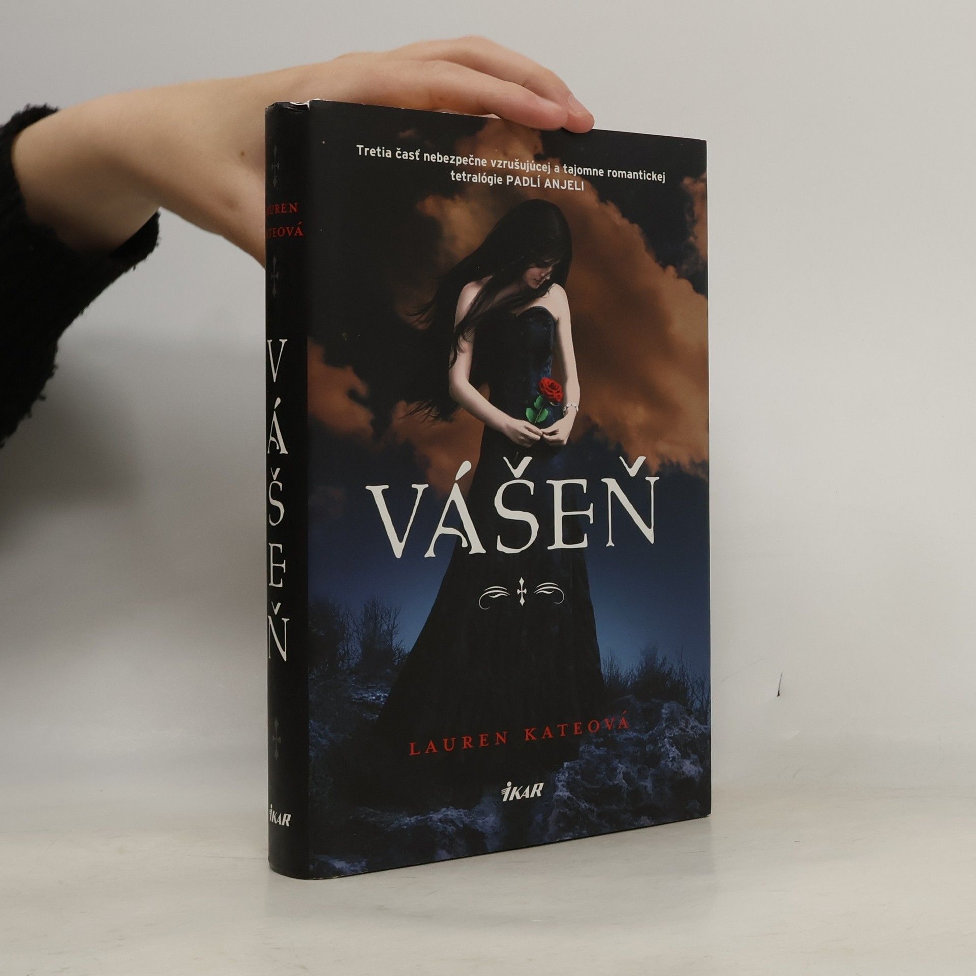 Lauren Kate Vášeň