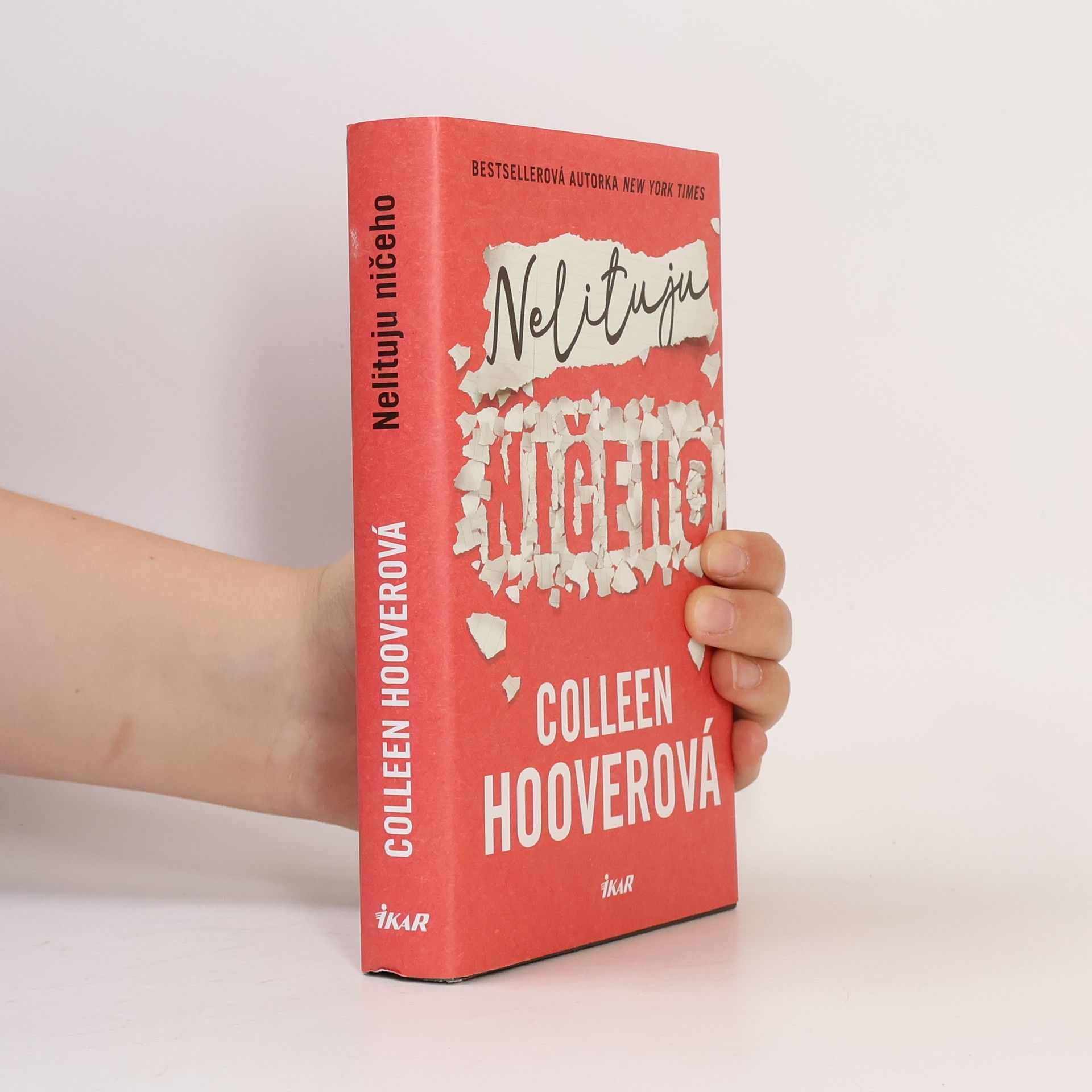 Colleen Hoover Nelituju ničeho